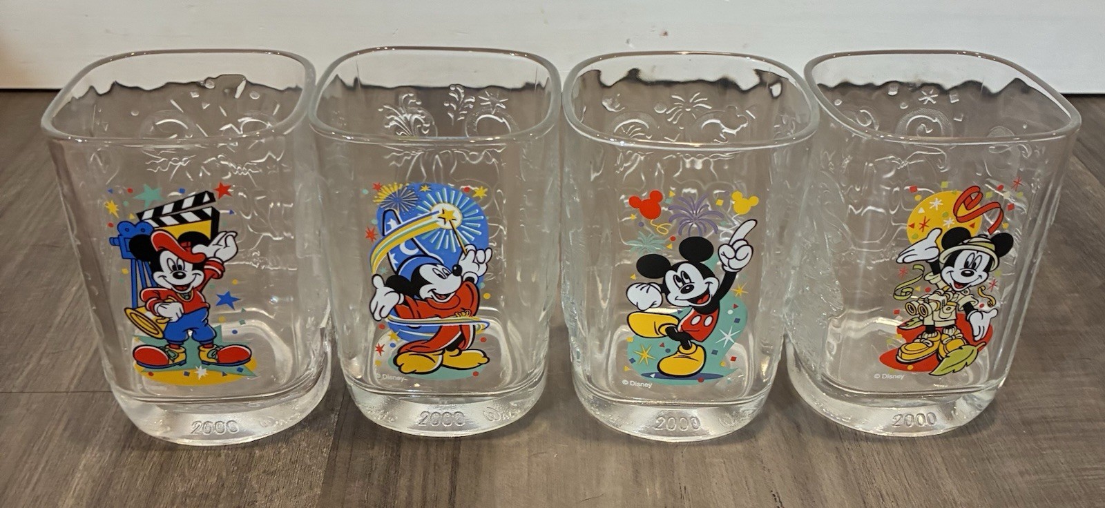 Vintage 2000 McDonald's Disney WorldMickey Mouse Glasses Set of 4 Vintage 2000 McDonald's Disney WorldMickey Mouse Glasses Set of 4