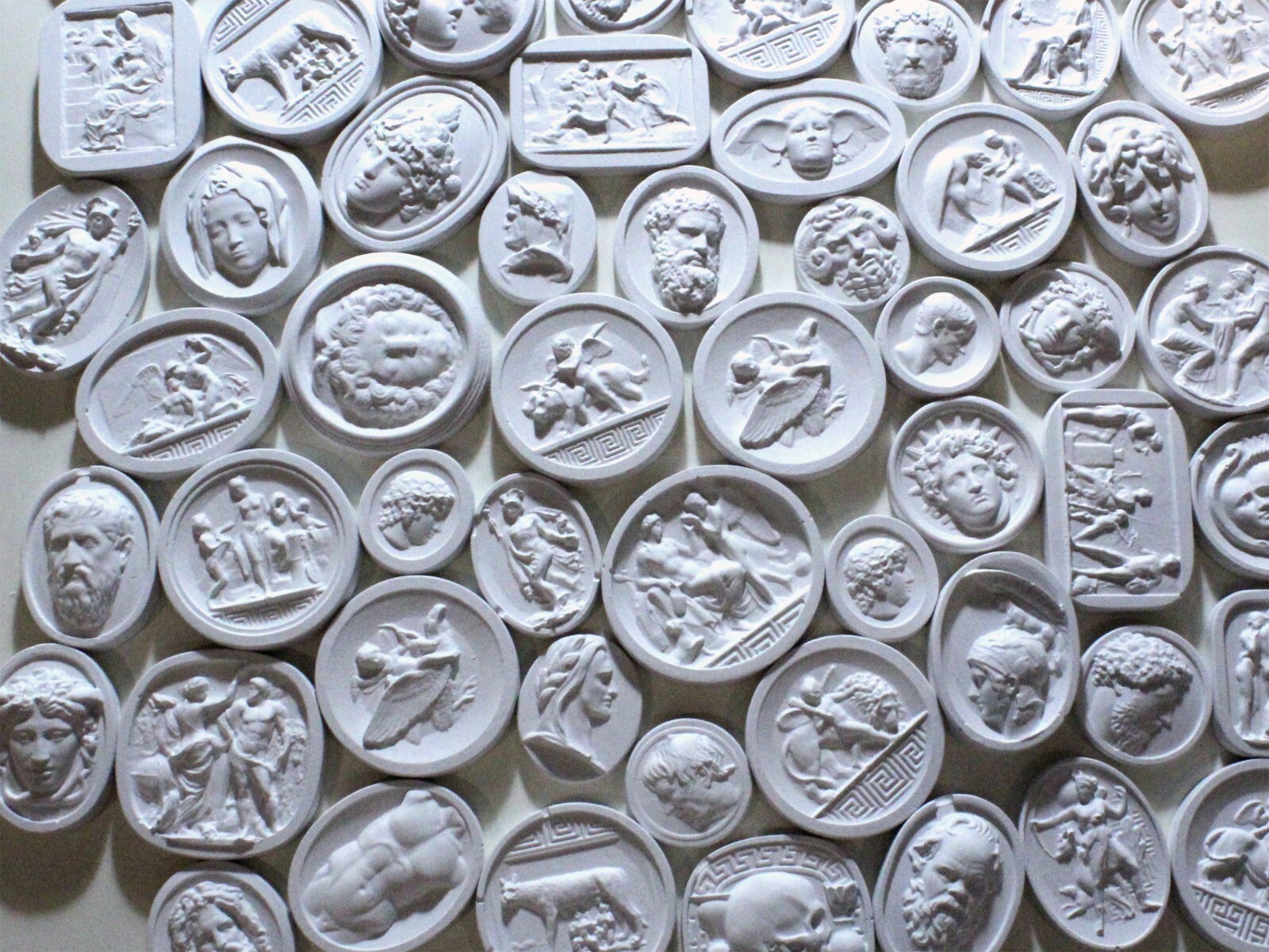 30 Mixed Grand Tour Intaglios Home Wall Art Plaster Seals Classical Statue Cameo 30 Mixed Grand Tour Intaglios Home Wall Art Plaster Seals Classical Statue Cameo