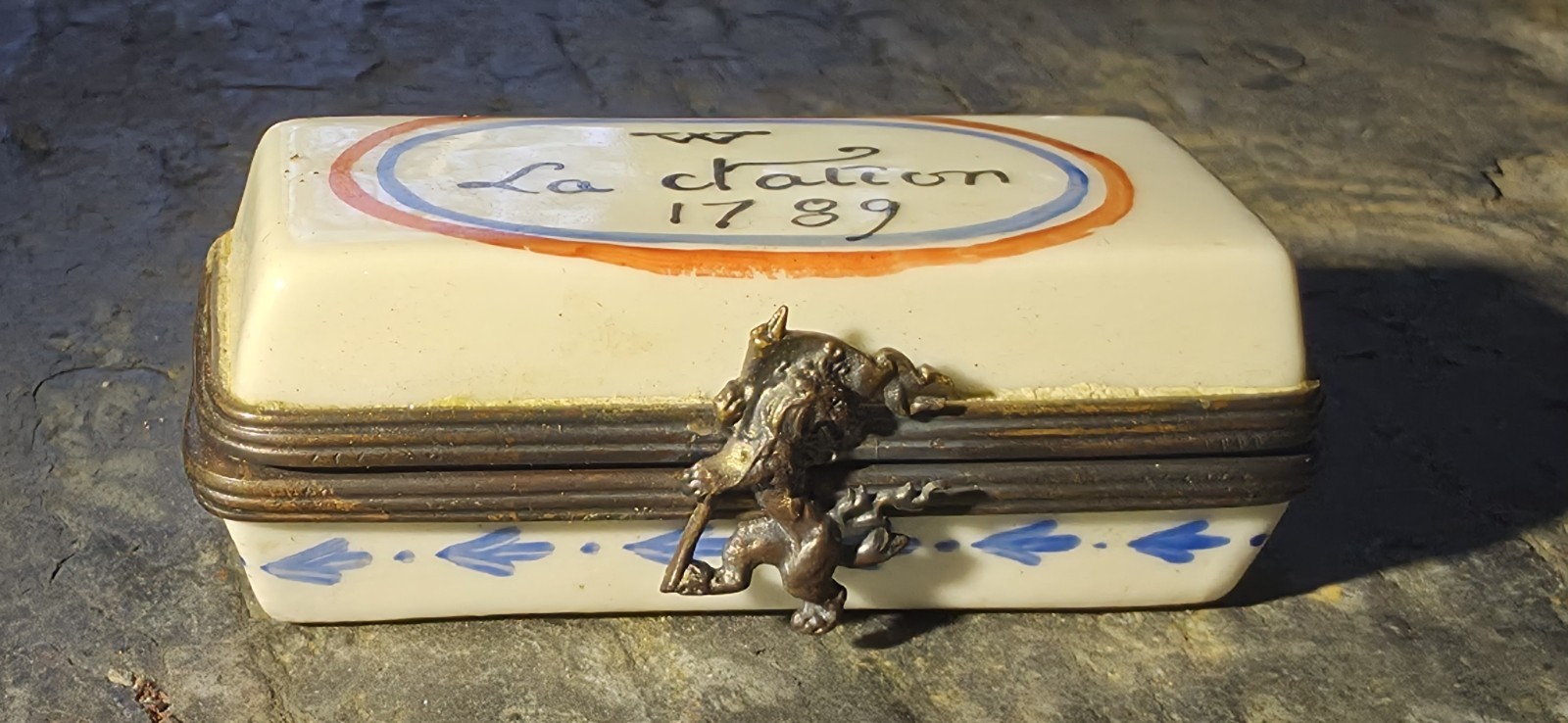 Vintage French Porcelain Hinged Box W La Nation 1789 Revolution Figural Clasp Vintage French Porcelain Hinged Box W La Nation 1789 Revolution Figural Clasp