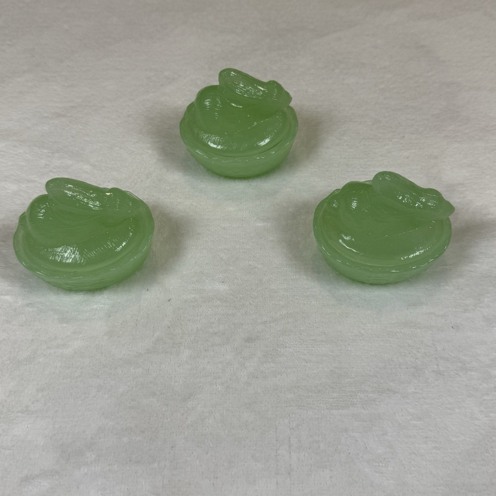 Set of 3 Mini Jadeite Green Glass Bunny Rabbit Covered Trinket Dishes 2.5”