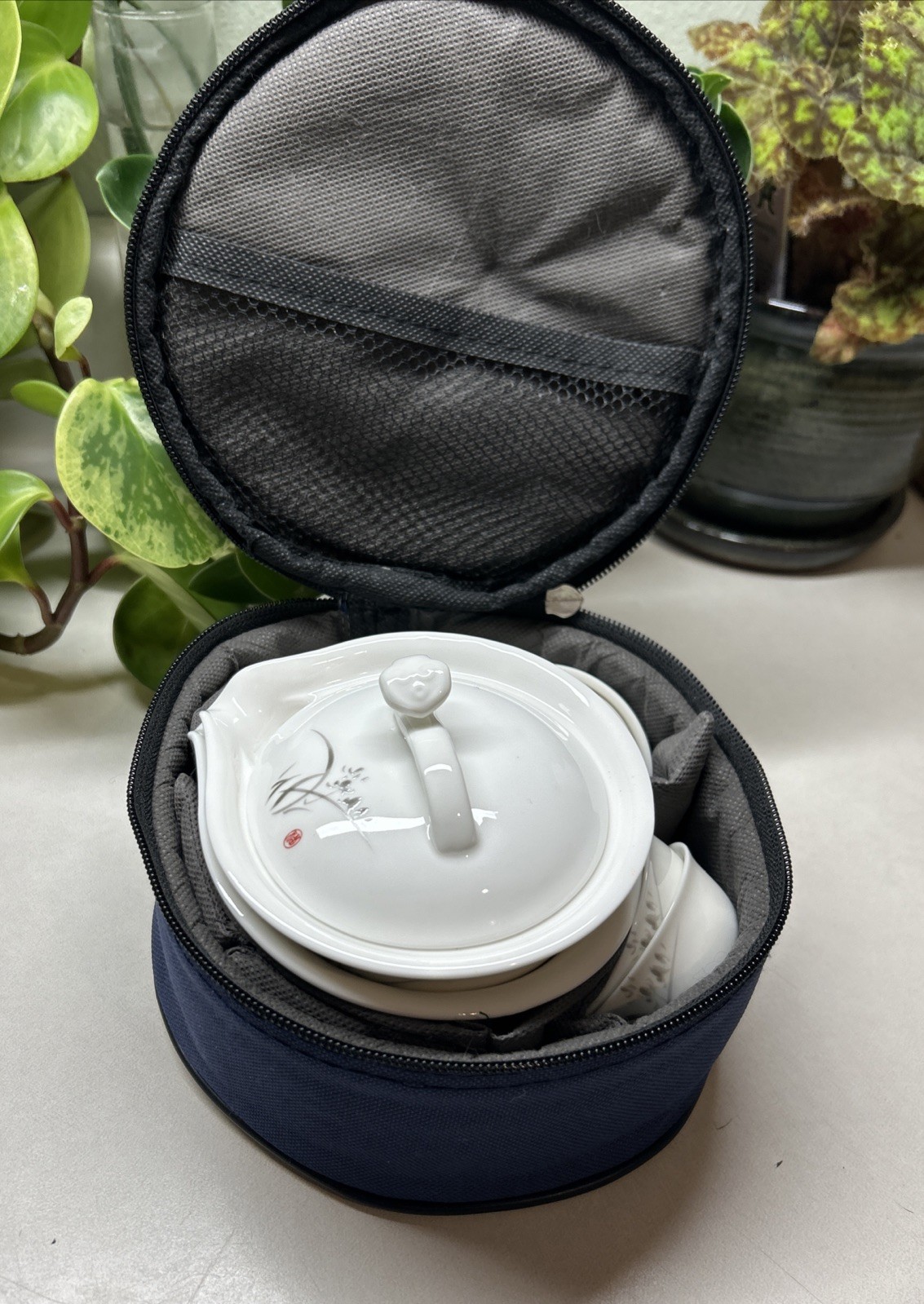Portable Ceramic Travel Gaiwan Set With Carrying Case Portable Ceramic Travel Gaiwan Set With Carrying Case