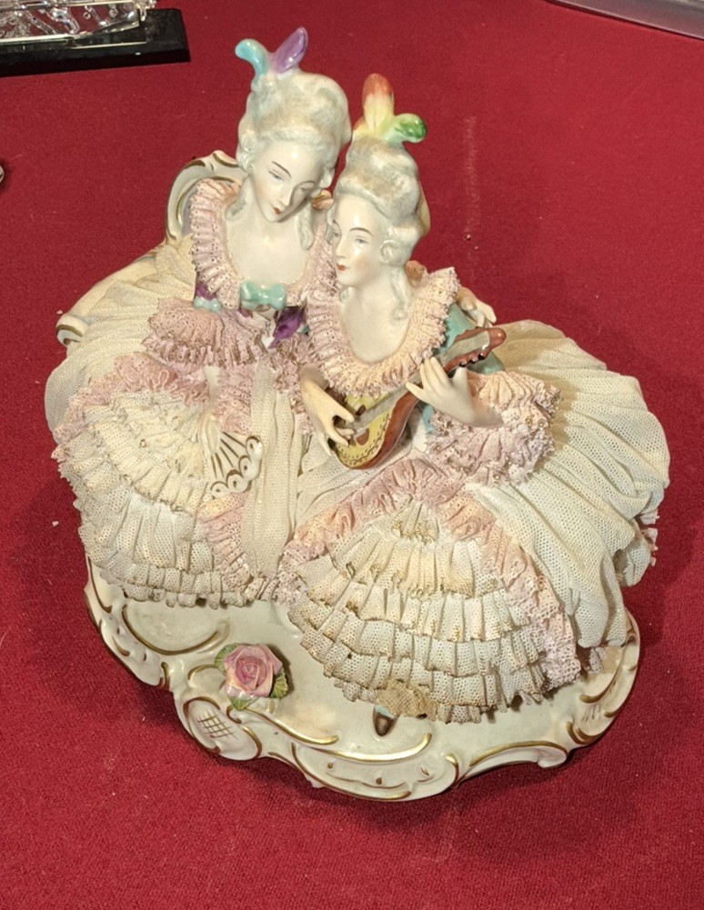 Vintage Germany Dresden Style Porcelain Lace 2 Ladies Musical Group Figurine Vintage Germany Dresden Style Porcelain Lace 2 Ladies Musical Group Figurine