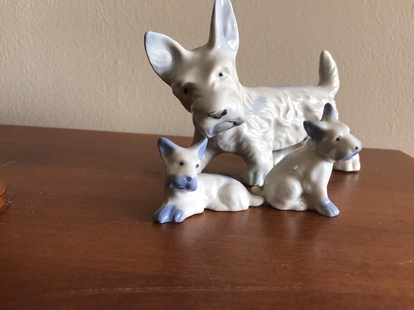 Scotties Vintage Blue Period 1930-1940s Scotties Vintage Blue Period 1930-1940s