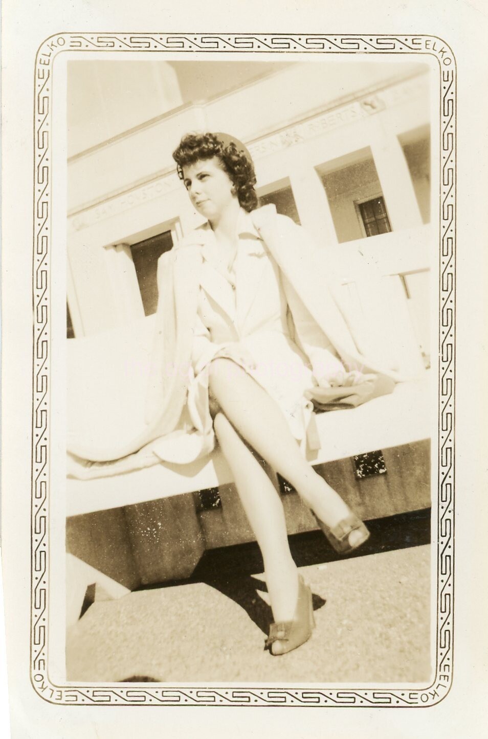 YOUNG AMERICAN WOMAN Vintage FOUND PHOTO Black And White PRETTY GIRL 51 LA 84 L