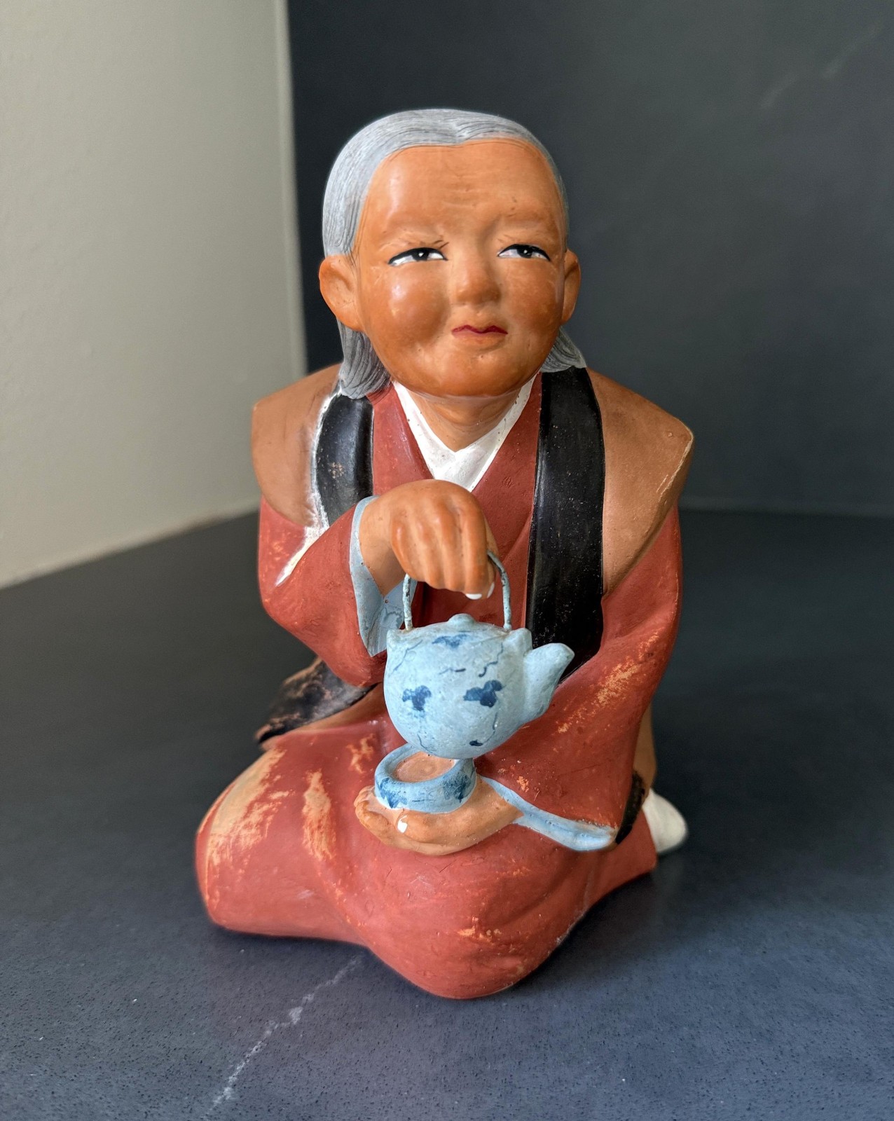 Vintage Hakata Urasaki Japanese Clay Doll Figurine Woman Serving Tea, Midcentury Vintage Hakata Urasaki Japanese Clay Doll Figurine Woman Serving Tea, Midcentury