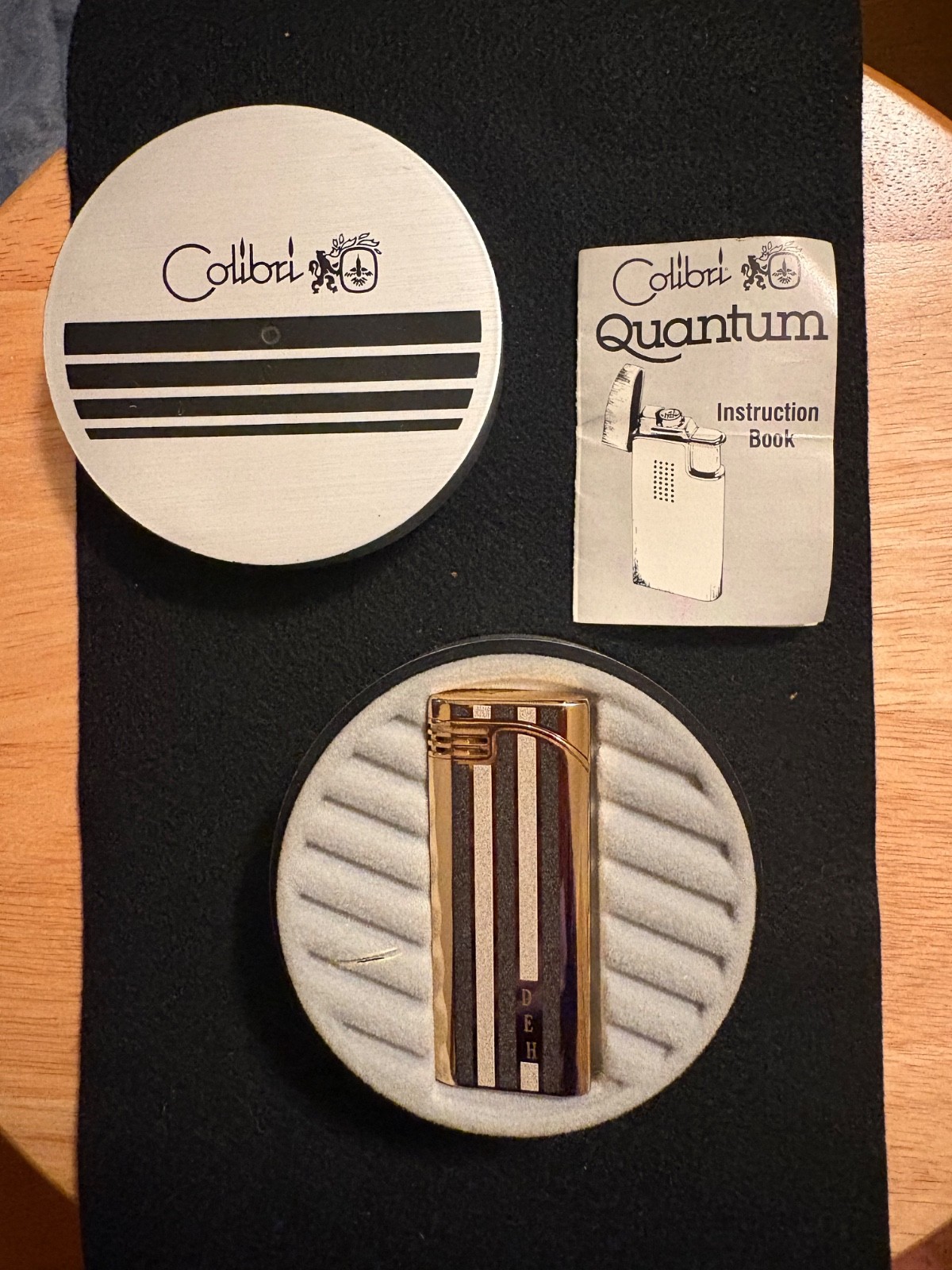 Engraved Vintage Colibri Quantum Flameless Lighter Japan 73000 NOS Original Case Engraved Vintage Colibri Quantum Flameless Lighter Japan 73000 NOS Original Case