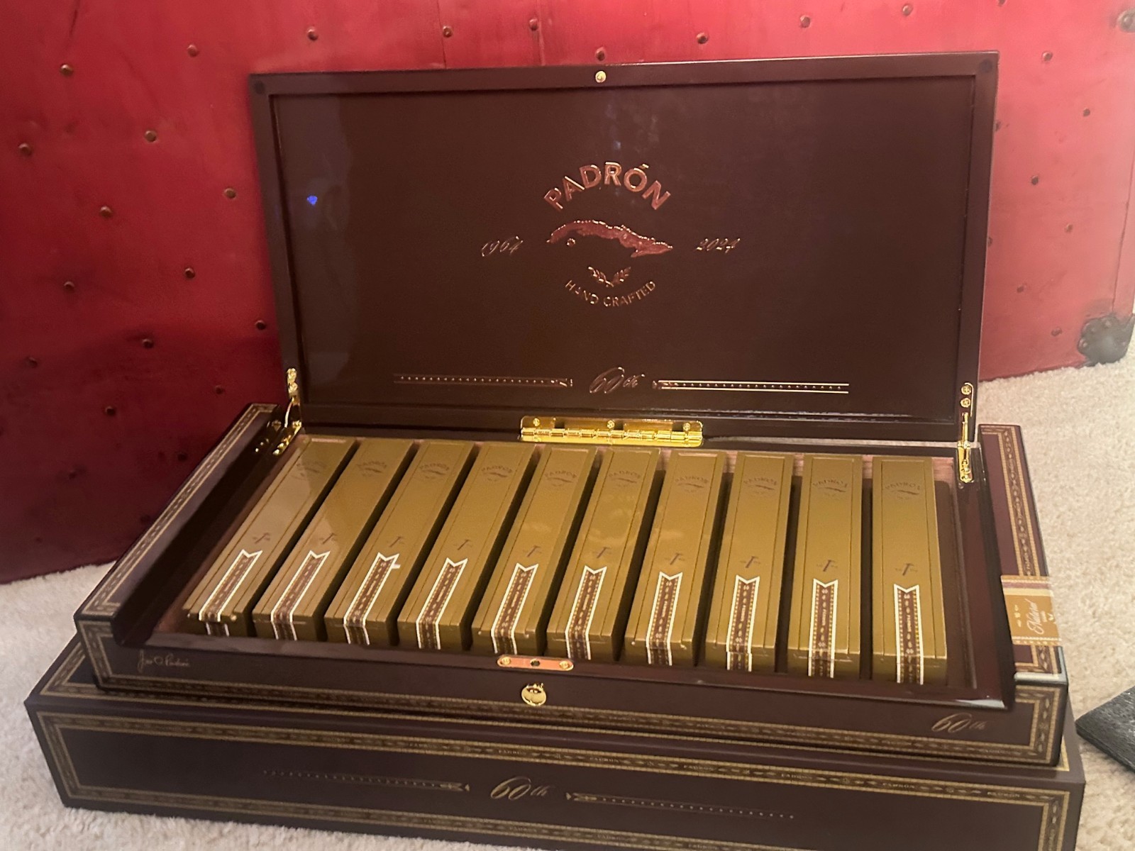 PADRON 60th Anniversary EMPTY Cigar /Humidor Box with 10 COFFINS 19.75x9x2 RARE PADRON 60th Anniversary EMPTY Cigar /Humidor Box with 10 COFFINS 19.75x9x2 RARE