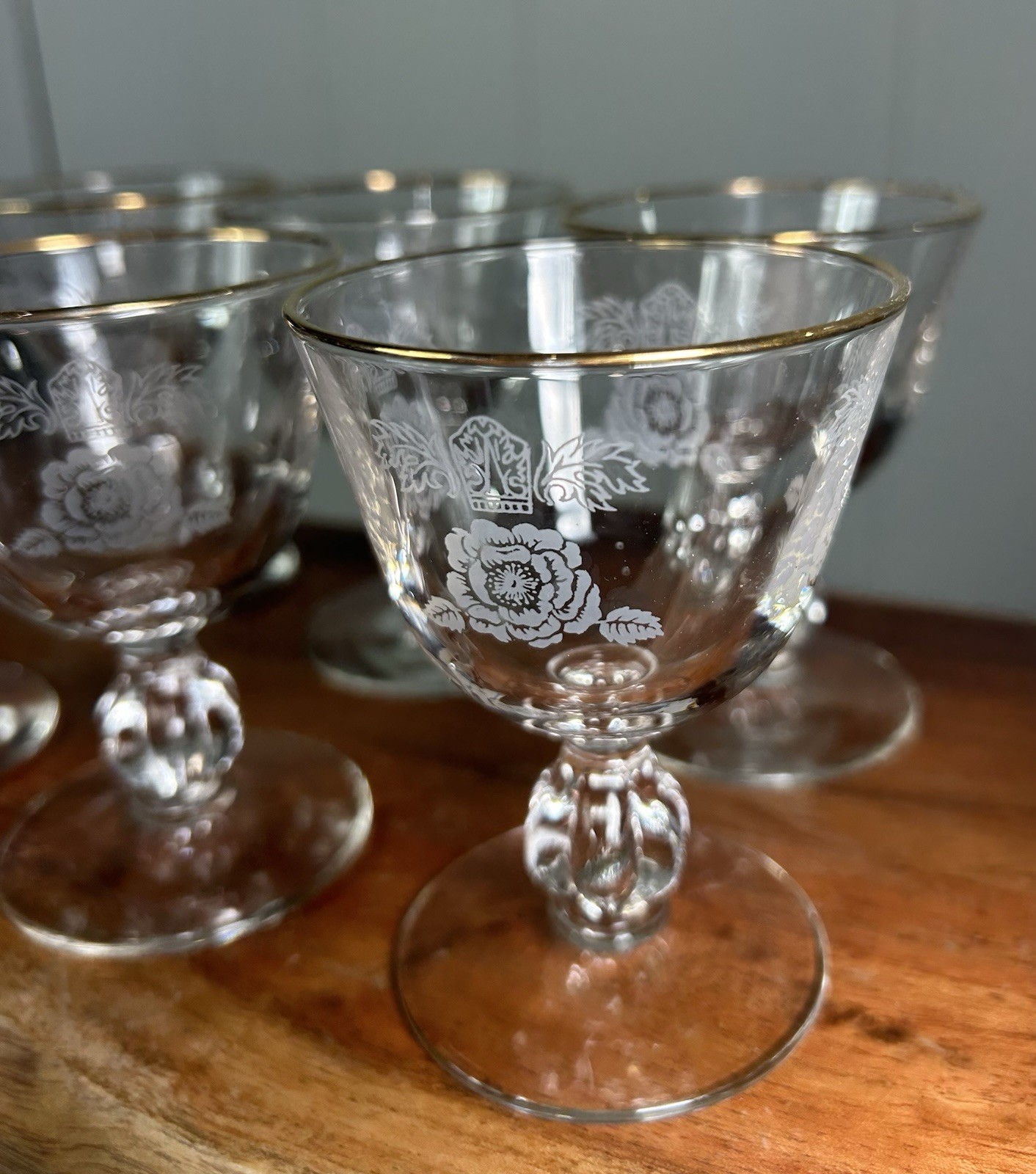 6 Vintage Libbey Queen Esther Gold Rim Liquor Cordial Glasses 4oz 3.75 6 Vintage Libbey Queen Esther Gold Rim Liquor Cordial Glasses 4oz 3.75