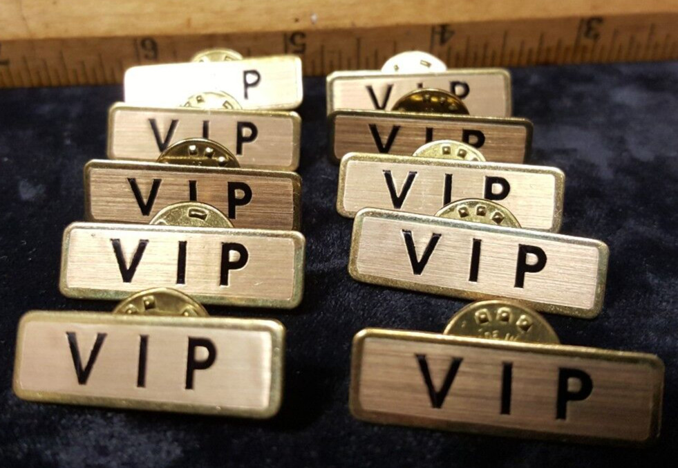 NOS Gold Tone VIP Pin lot of 10 quantity of 10X classic WITH PIN BACKS PINBACKS