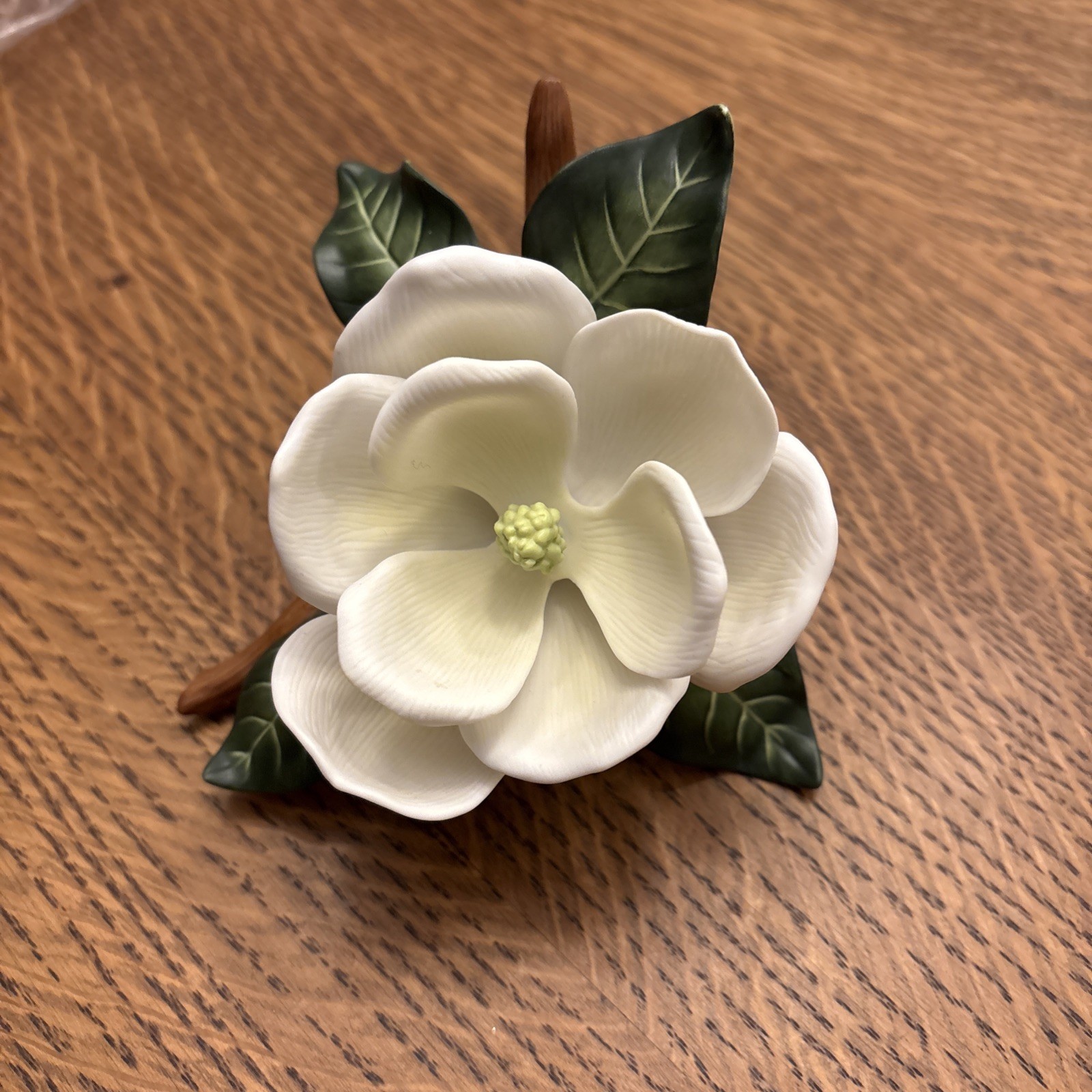 Vintage Lenox Magnolia Fine Porcelain Floral Figurine Vintage Lenox Magnolia Fine Porcelain Floral Figurine