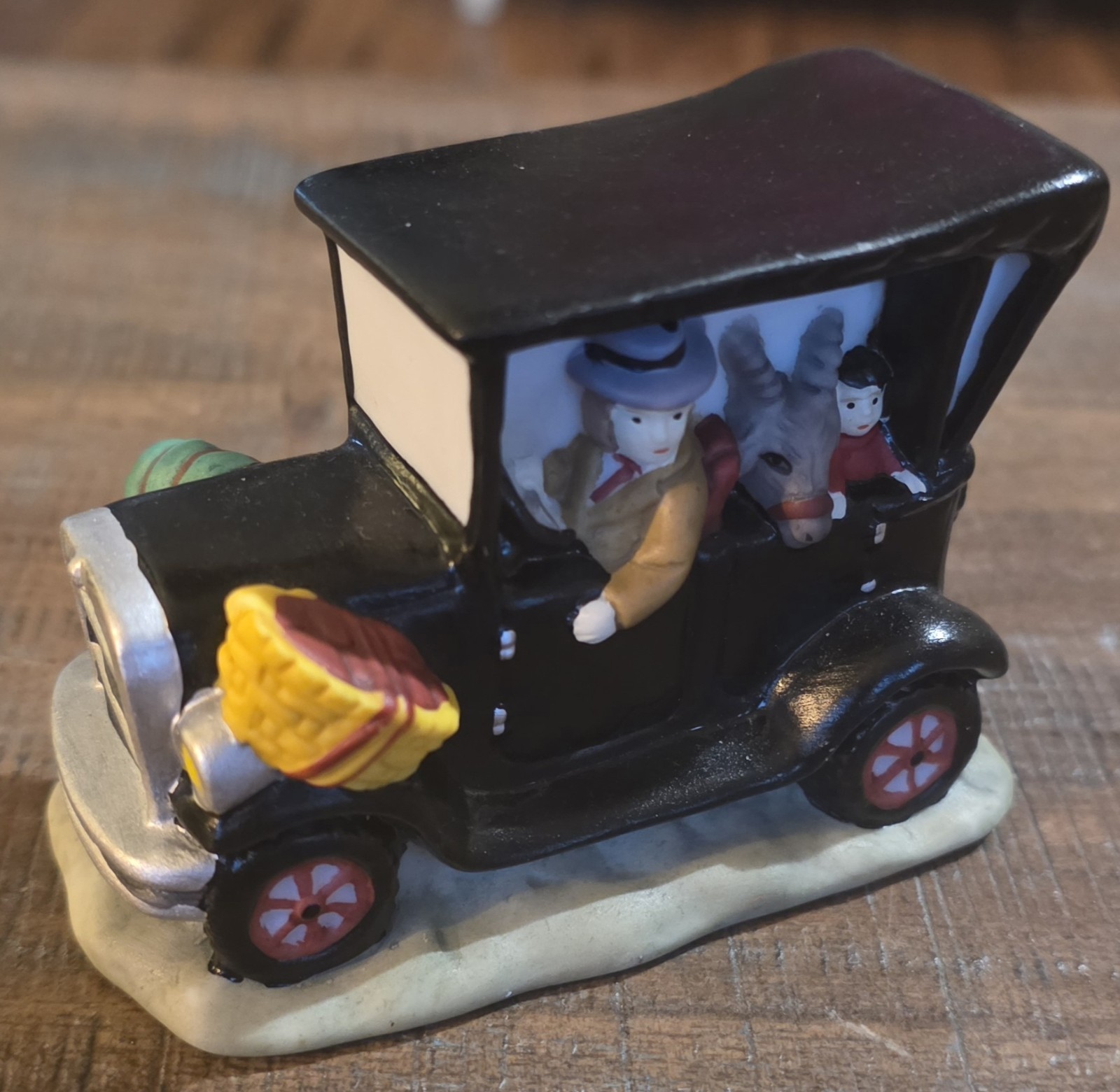 Vintage Wonderful Life Martini Family Car Bedford Falls Christmas Village Vintage Wonderful Life Martini Family Car Bedford Falls Christmas Village