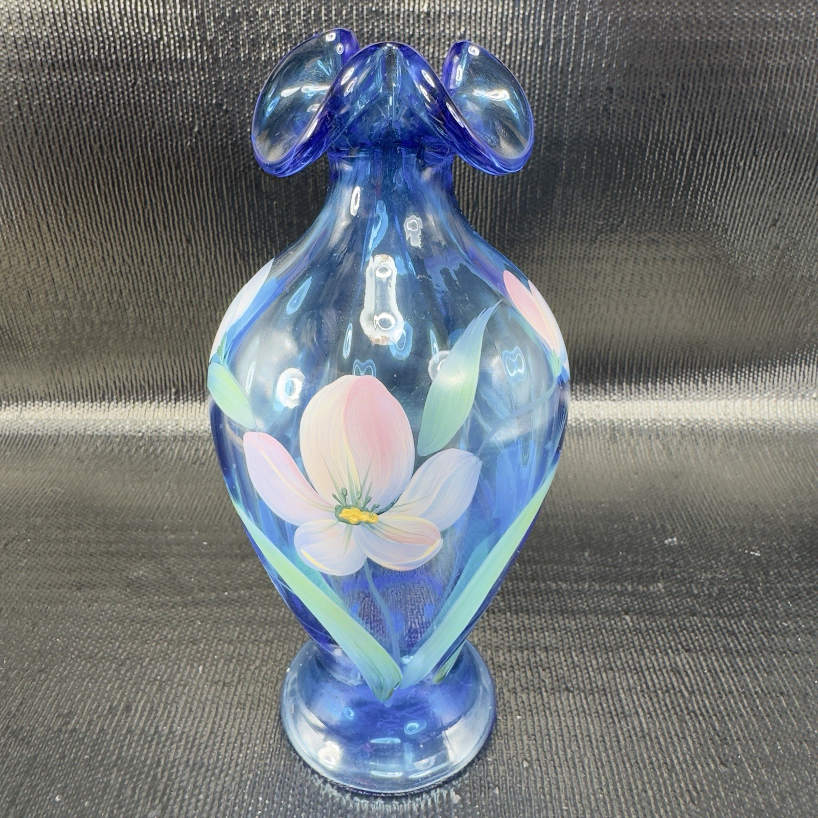 Vintage Fenton Art Glass Vase Vessel Blue Hand Painted Flowers W Sticker Vase Vintage Fenton Art Glass Vase Vessel Blue Hand Painted Flowers W Sticker Vase