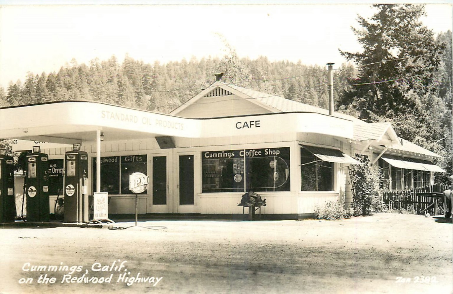 RPPC Cummings California Redwood Highway Standard Oil Coffee Shop 1946 RPPC Cummings California Redwood Highway Standard Oil Coffee Shop 1946