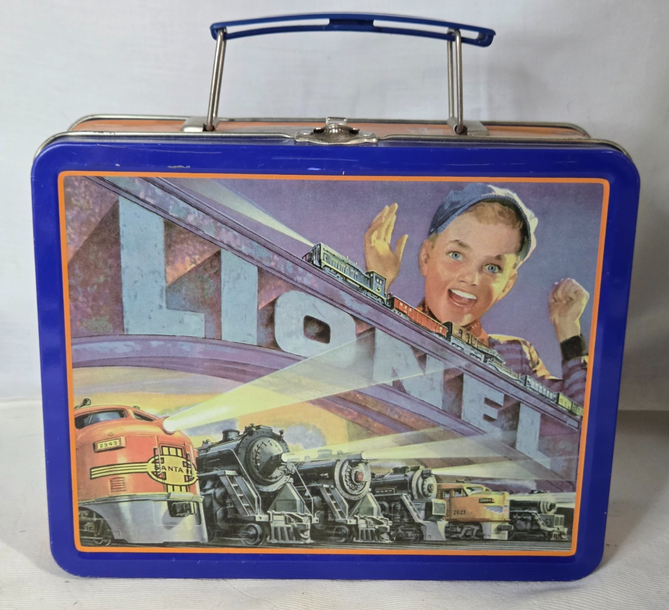 Vintage 1998 Lionel Trains Tin Metal Lunch Box Collectible Vintage 1998 Lionel Trains Tin Metal Lunch Box Collectible