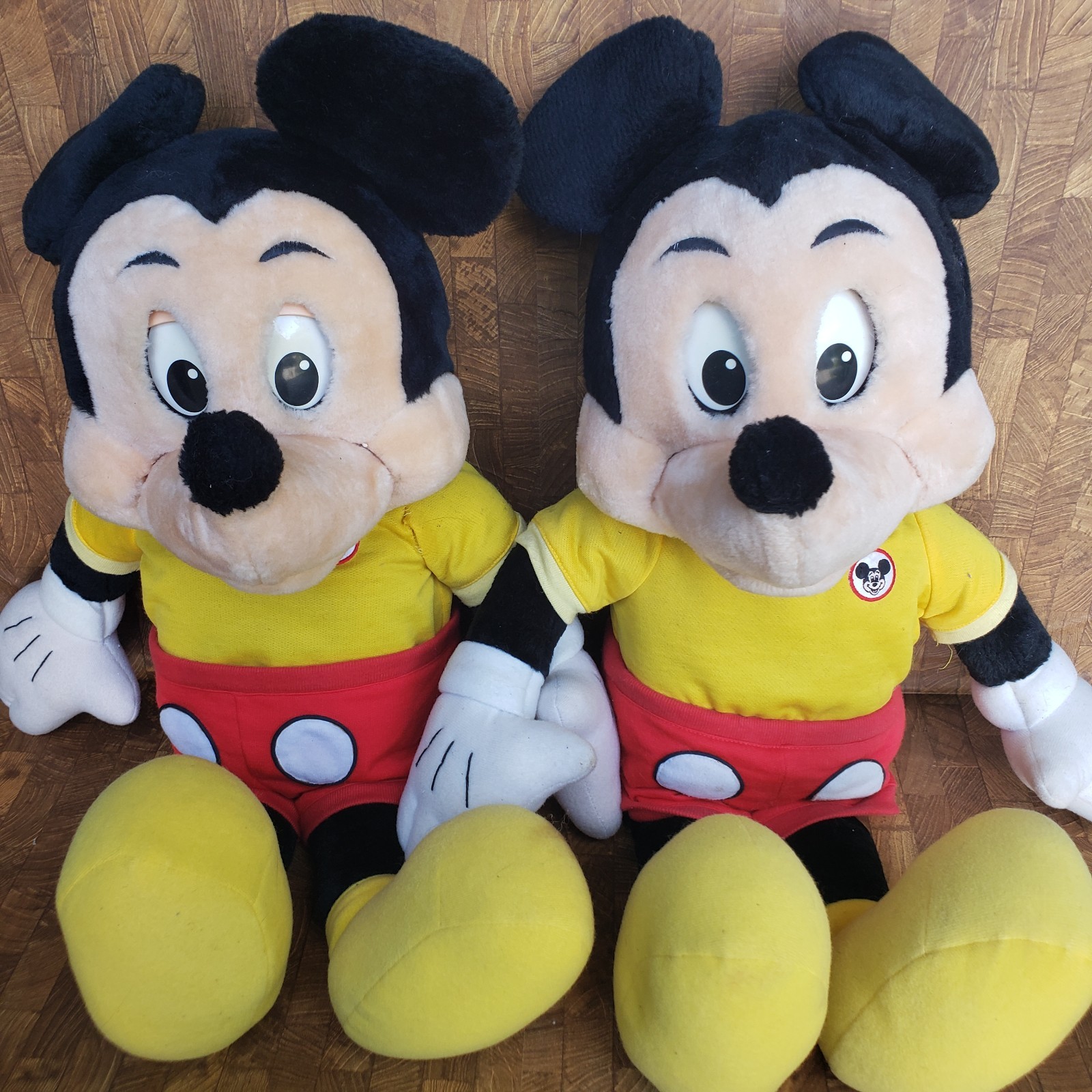 Lot Of 2 Vintage 1986 Worlds of Wonder Disney Talking Mickey Mouse Plush AS IS Lot Of 2 Vintage 1986 Worlds of Wonder Disney Talking Mickey Mouse Plush AS IS
