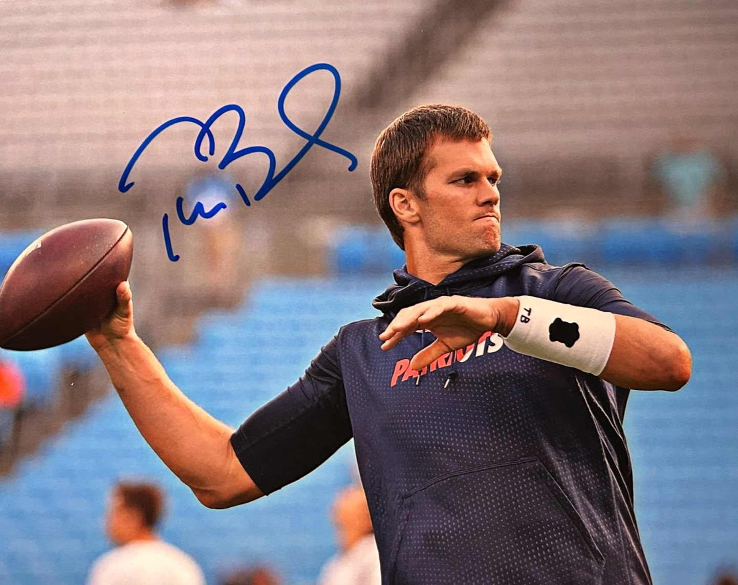 TOM BRADY Signed Autograph 8x10\ TOM BRADY Signed Autograph 8x10\