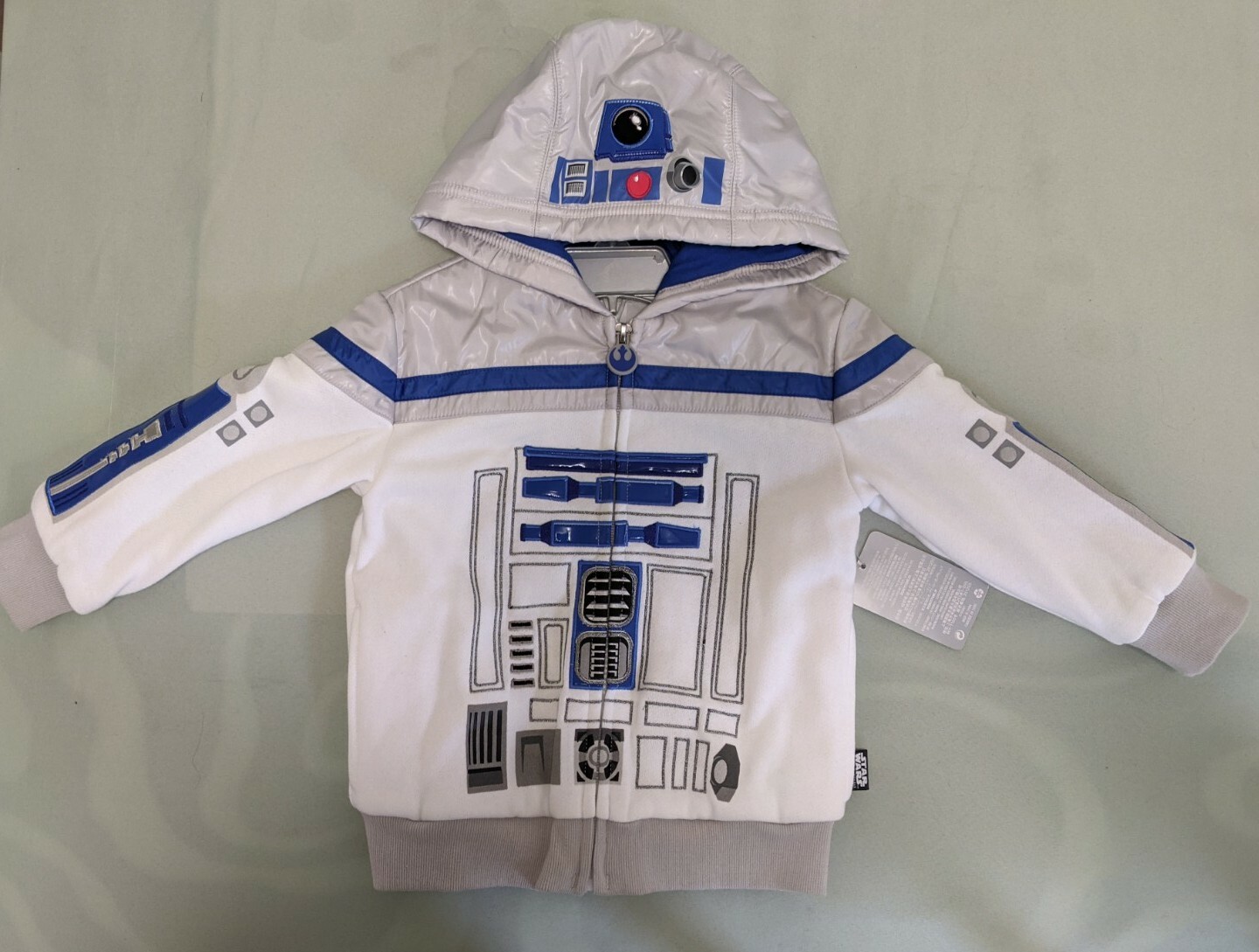 RARE New HTF Authentic R2D2 Star Wars Disney Kid\'s Jacket / Hoodie size 3 RARE New HTF Authentic R2D2 Star Wars Disney Kid\'s Jacket / Hoodie size 3