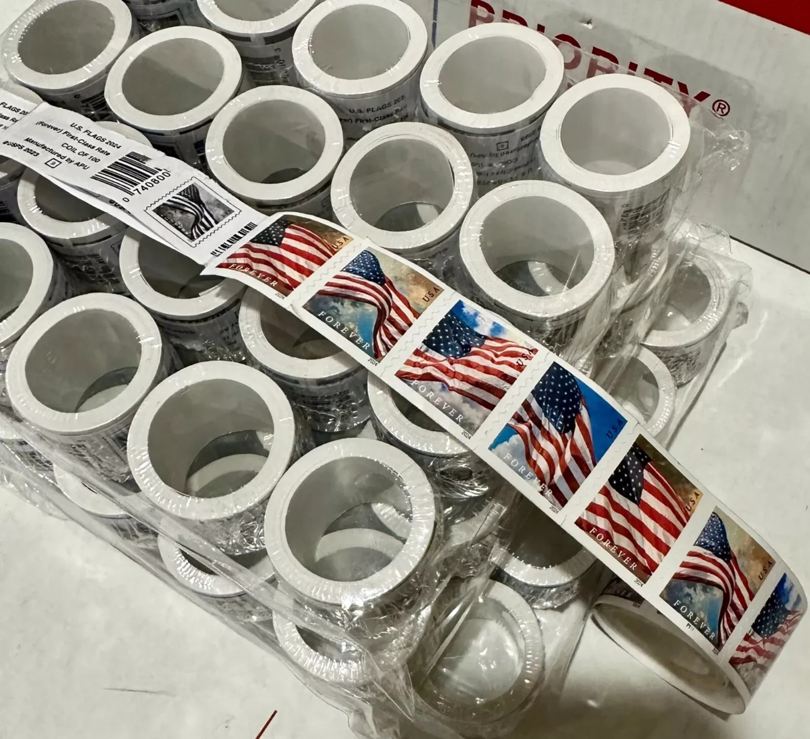 5 Rolls of 100 USPS Postage Stamps, Totaling 500 Pieces 2024 US STOCK 5 Rolls of 100 USPS Postage Stamps, Totaling 500 Pieces 2024 US STOCK