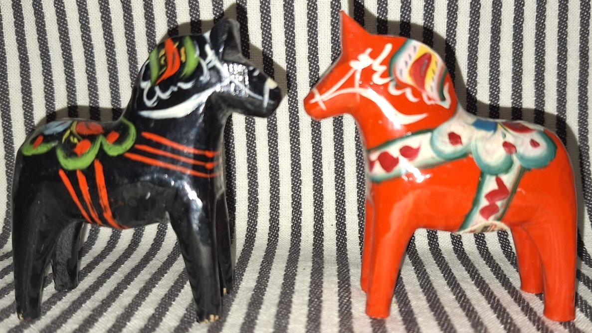 LOT OF 2 SET VTG SWEDISH DALA HORSE NILS OLSSON 3\ LOT OF 2 SET VTG SWEDISH DALA HORSE NILS OLSSON 3\