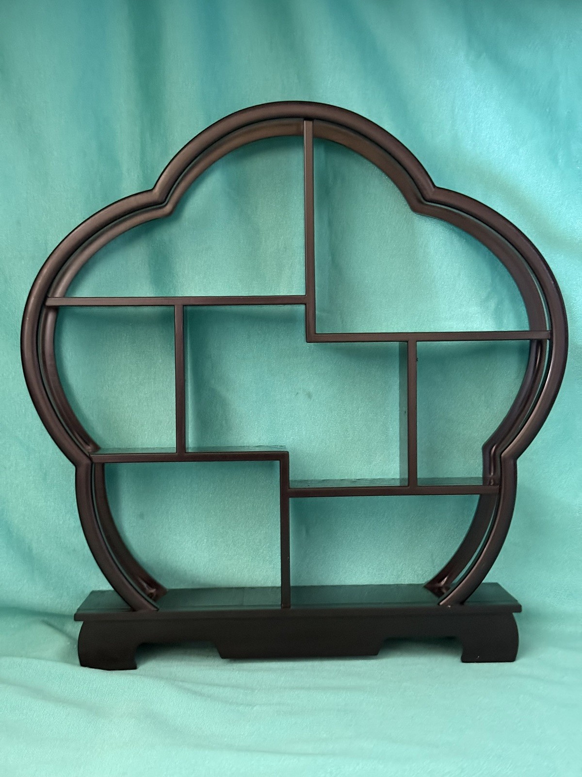 Vintage Wooden Trinket Display Shelf Vintage Wooden Trinket Display Shelf