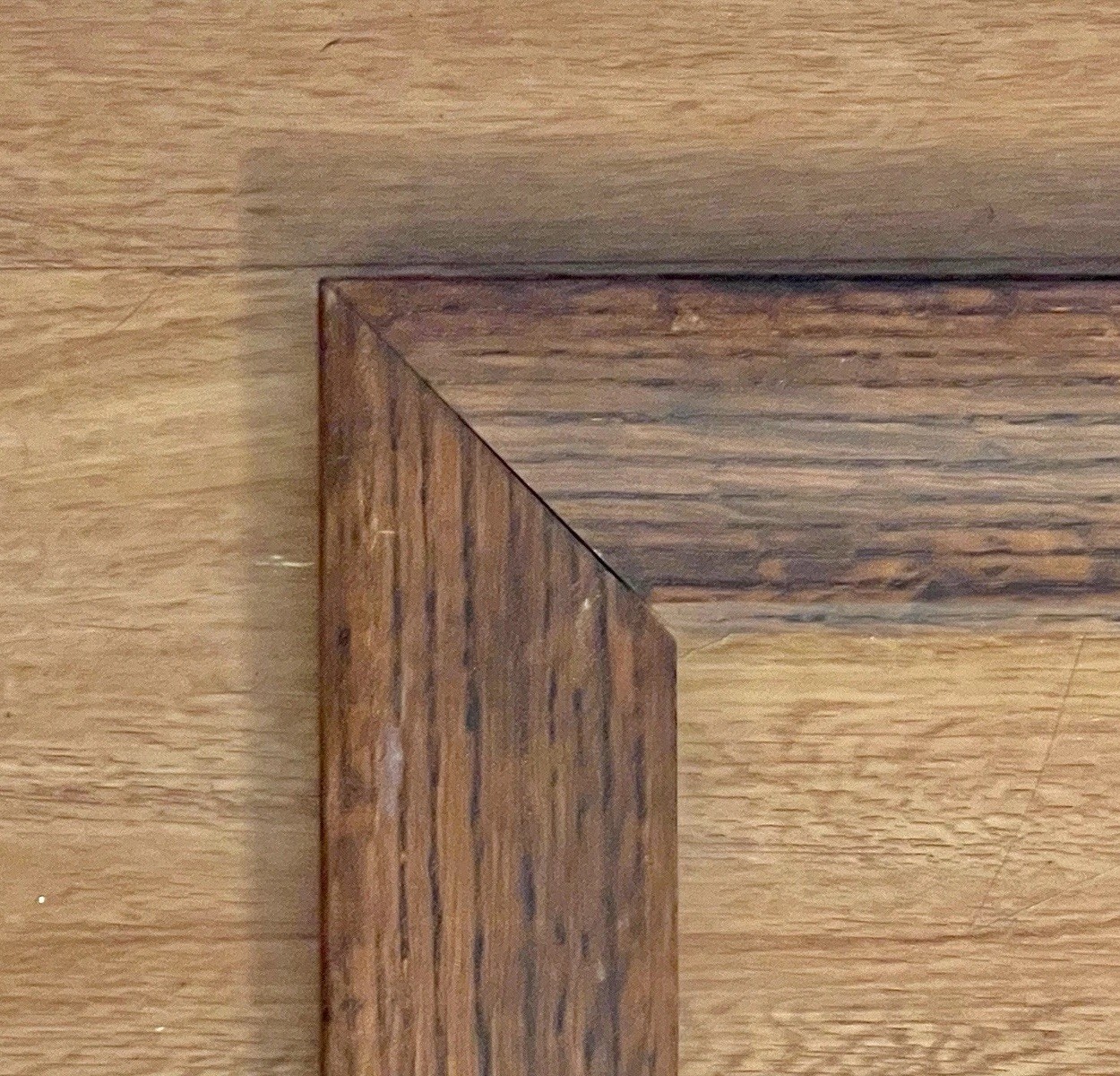 ANTIQUE Fits 12”x17” TIGER OAK FOLK ART PRIMITIVE VICTORIAN PICTURE FRAME ANTIQUE Fits 12”x17” TIGER OAK FOLK ART PRIMITIVE VICTORIAN PICTURE FRAME
