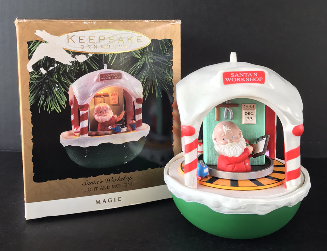 Vintage Hallmark Keepsake 1993 Santa’s Workshop Diorama Style Ball Vintage Hallmark Keepsake 1993 Santa’s Workshop Diorama Style Ball