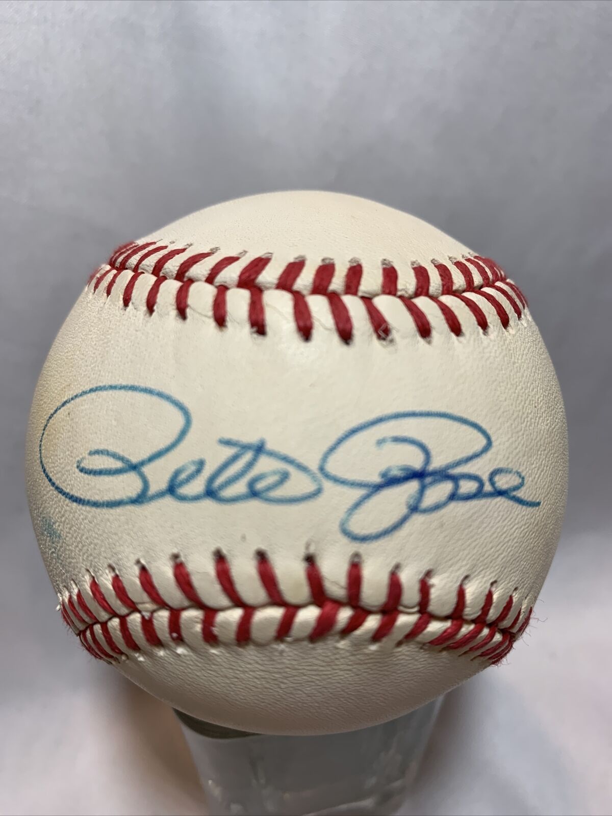 Pete Rose Cincinnati Reds Baseball Autographed with COA