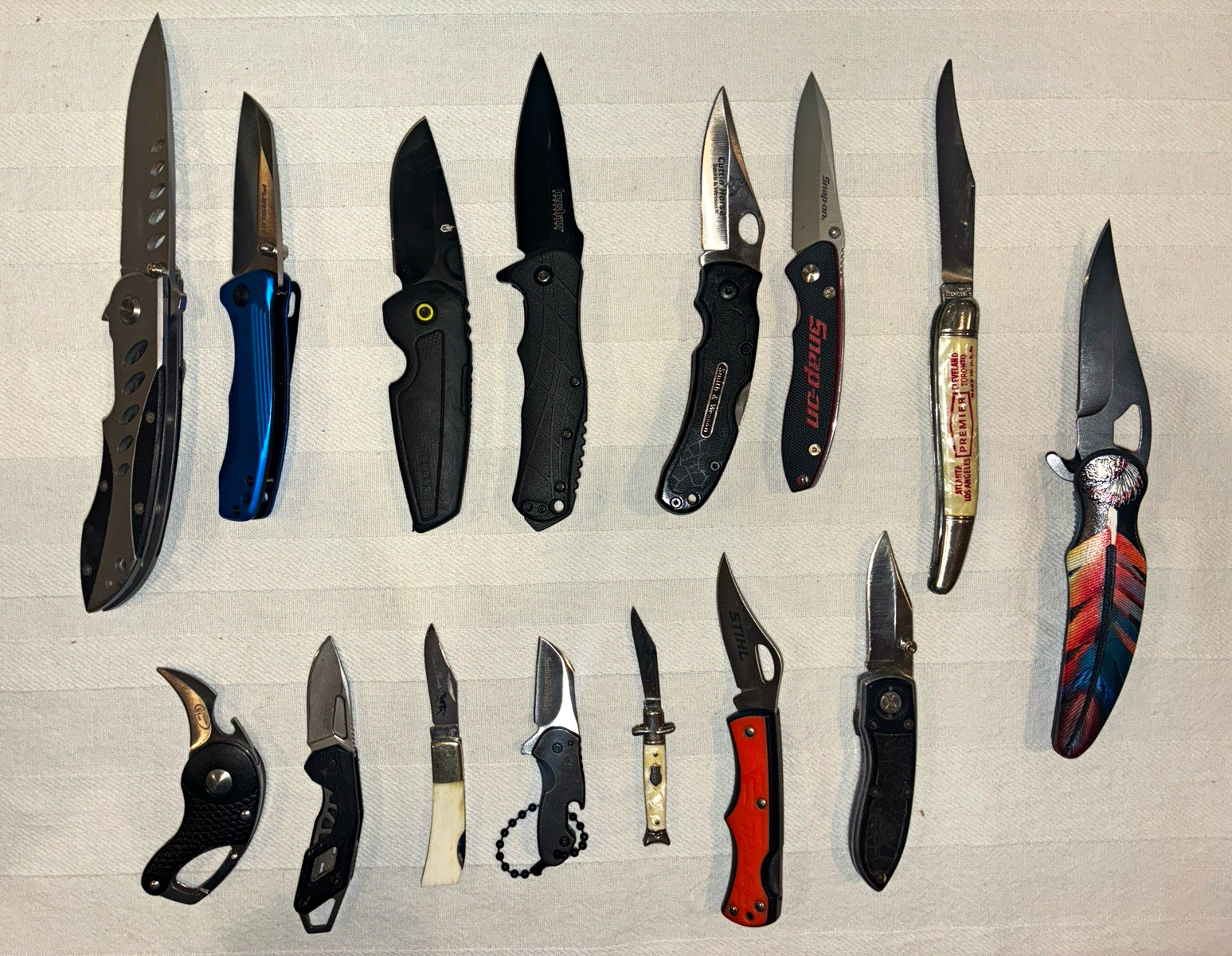 Lot 16 Folding Pocket Knives Gerber Kershaw Snap-on Stihl S&W Premier Pearl