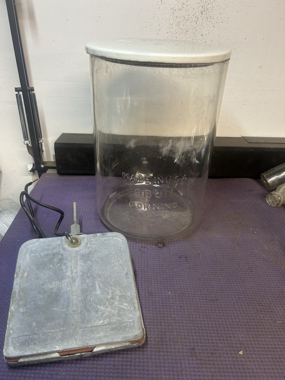 Antique Thomas A. Edison Battery Corning Glass Jar 9BJ11 & Original Ceramic Lid Antique Thomas A. Edison Battery Corning Glass Jar 9BJ11 & Original Ceramic Lid