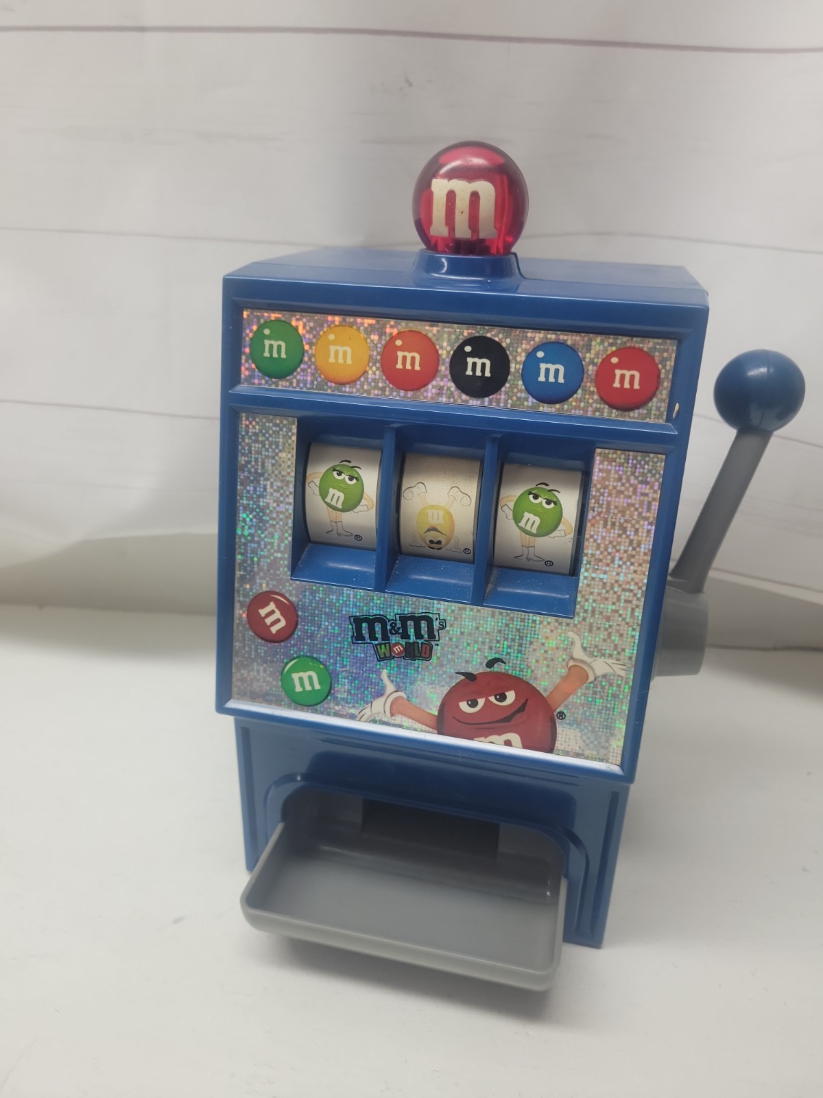 M&M\'s World Blue Slot Machine Dispenser M&M\'s World Blue Slot Machine Dispenser