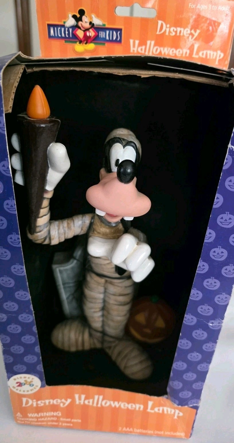 Vtg 1999 Disney Halloween Goofy In Mummy Costume in Grave Yard Figure NEW in Box