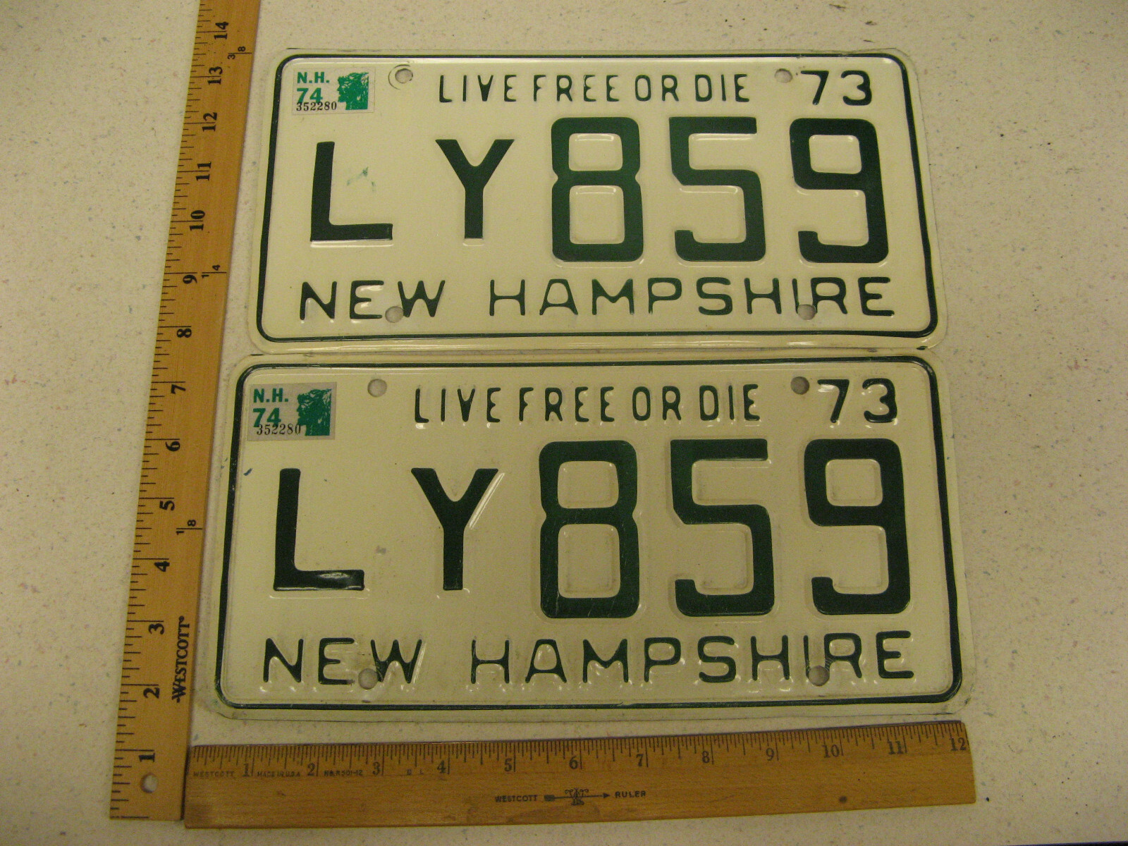 1973 1974 NEW HAMPSHIRE NH LICENSE PLATE PAIR SET LY859 HILLSBORO COUNTY SCENIC
