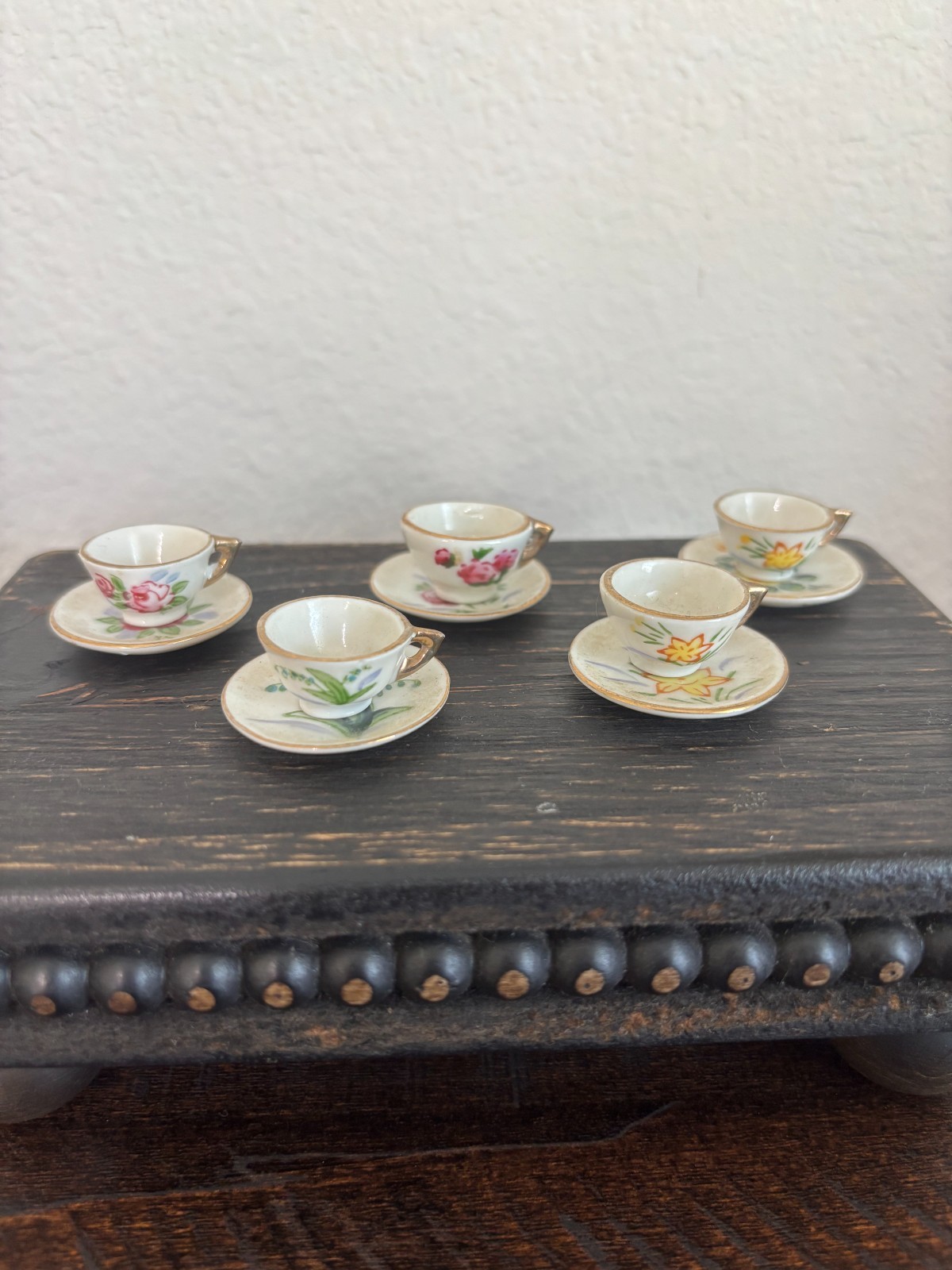 Vintage Japanese Mini Porcelain Floral Cup & Saucer Set 10pc Set Vintage Japanese Mini Porcelain Floral Cup & Saucer Set 10pc Set