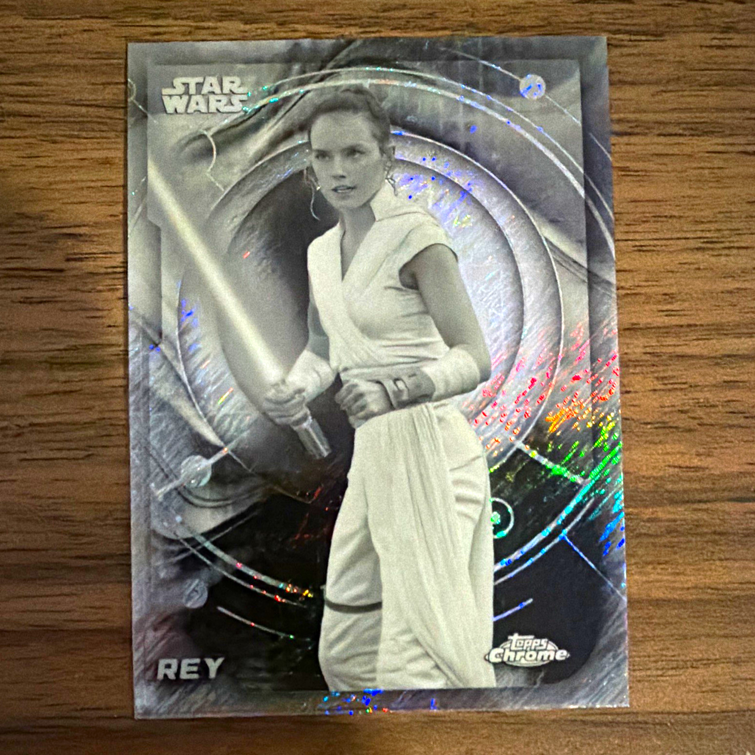 Topps Chrome Star Wars 2026 Rey #31 black and white shimmer SSP Topps Chrome Star Wars 2026 Rey #31 black and white shimmer SSP