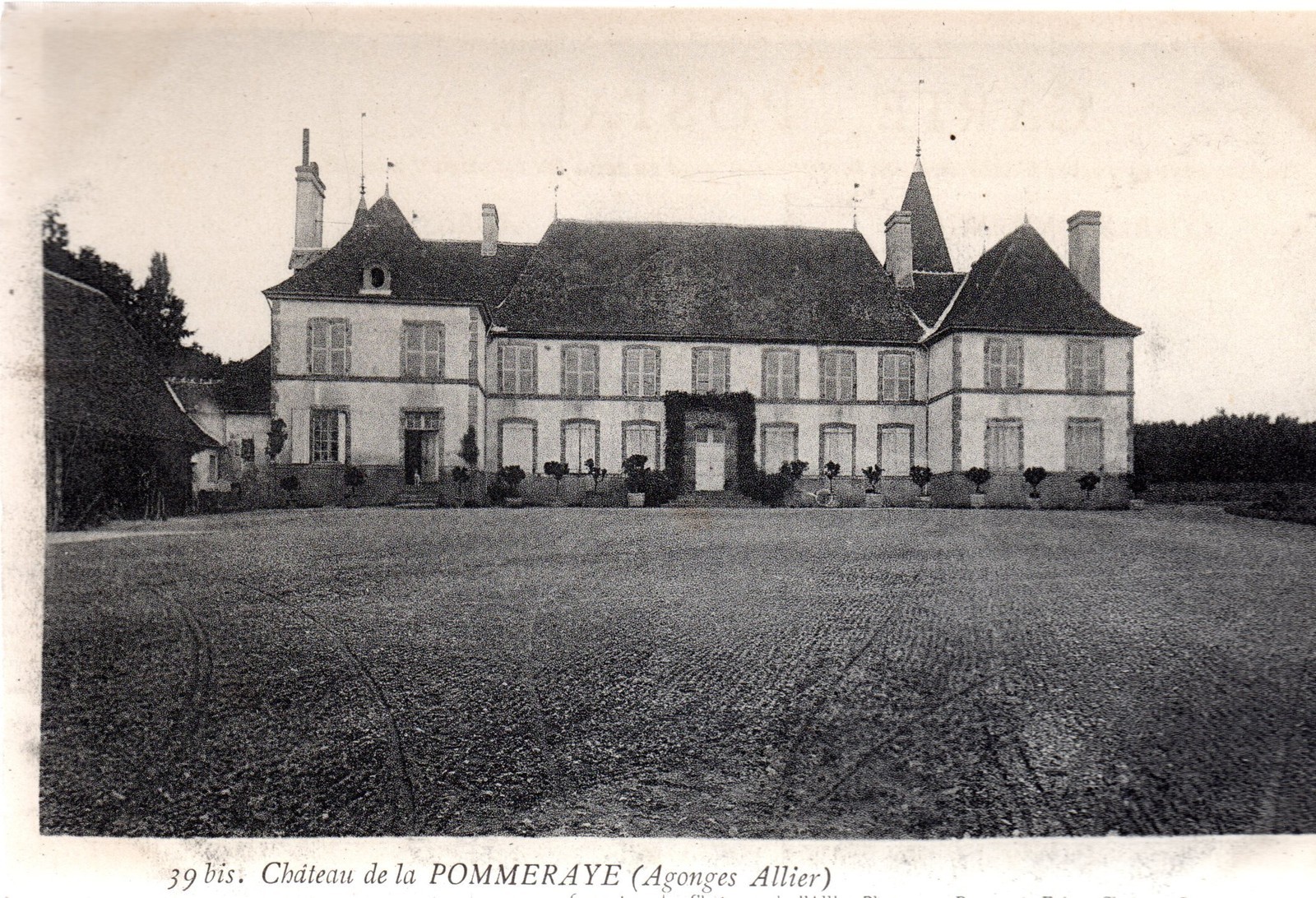 B4168+ postcard 03 AGONGES CHATEAU DE LA POMMERAYE