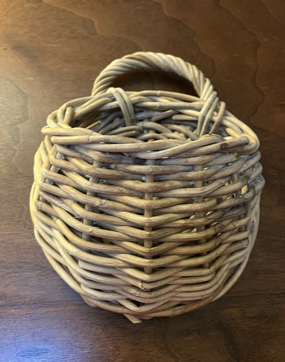 Wall Pocket Basket Vintage Woven Wicker Hanging French Country Cottagecore Decor Wall Pocket Basket Vintage Woven Wicker Hanging French Country Cottagecore Decor