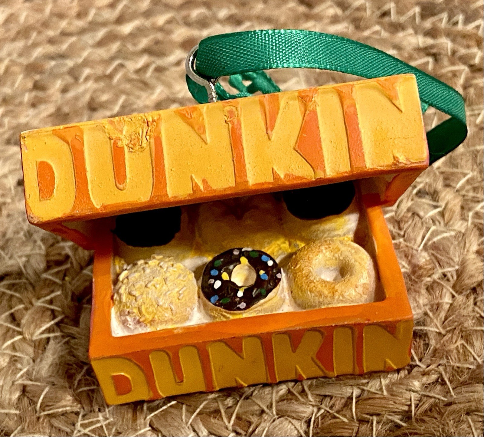 2014 Dunkin Donuts Christmas Ornament 1/2 Dozen Donuts New 2014 Dunkin Donuts Christmas Ornament 1/2 Dozen Donuts New