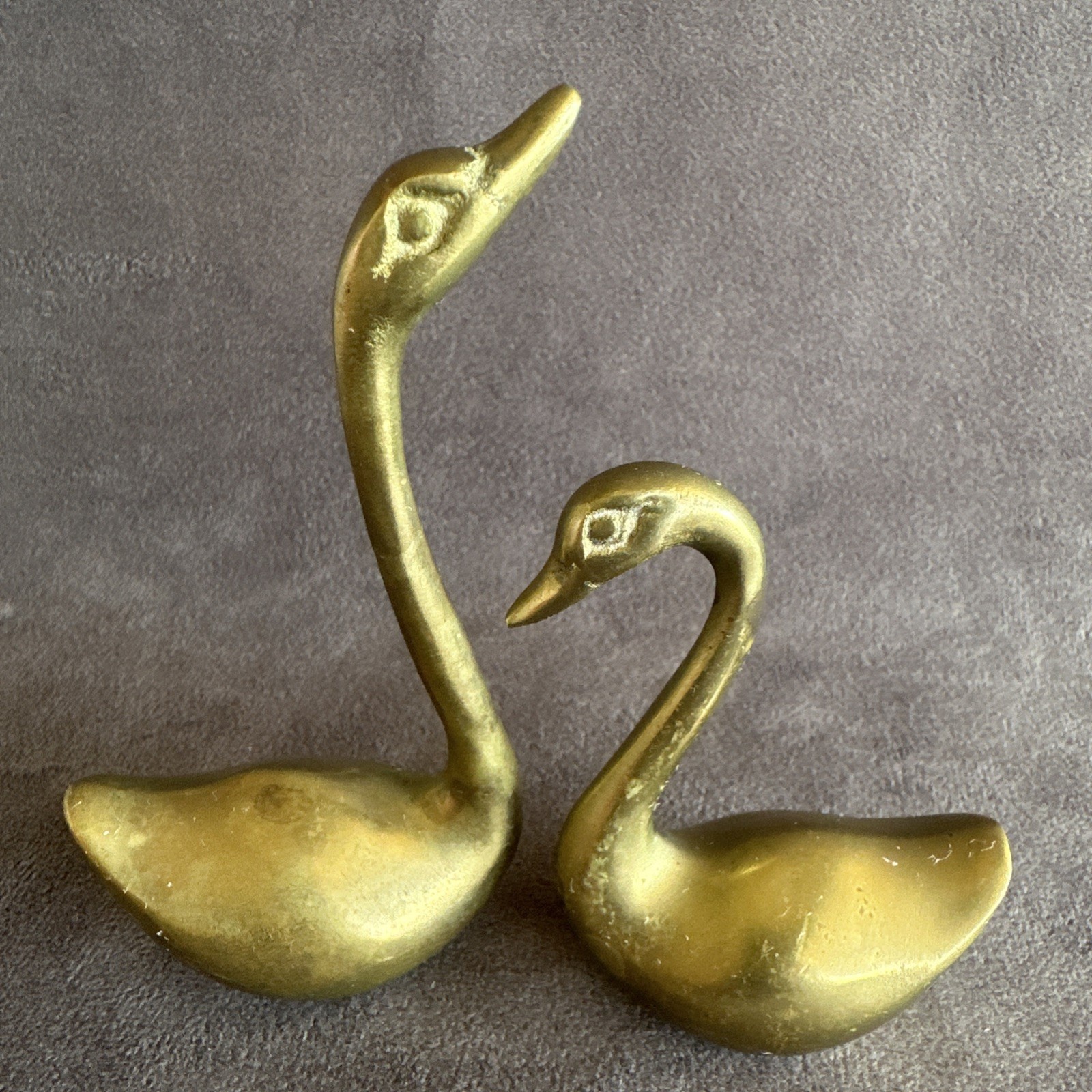 Vintage Mid Century Modern Solid Brass Swan Figurines Pair MCM Hollywood Regency Vintage Mid Century Modern Solid Brass Swan Figurines Pair MCM Hollywood Regency