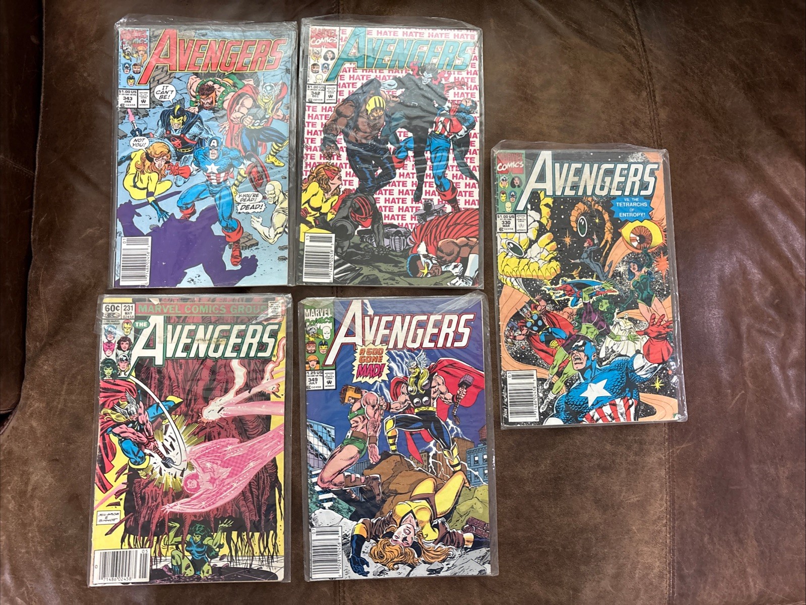 Marvel Avengers lot of (5) Books Mixed Lot Vintage Comic Books Marvel Avengers lot of (5) Books Mixed Lot Vintage Comic Books