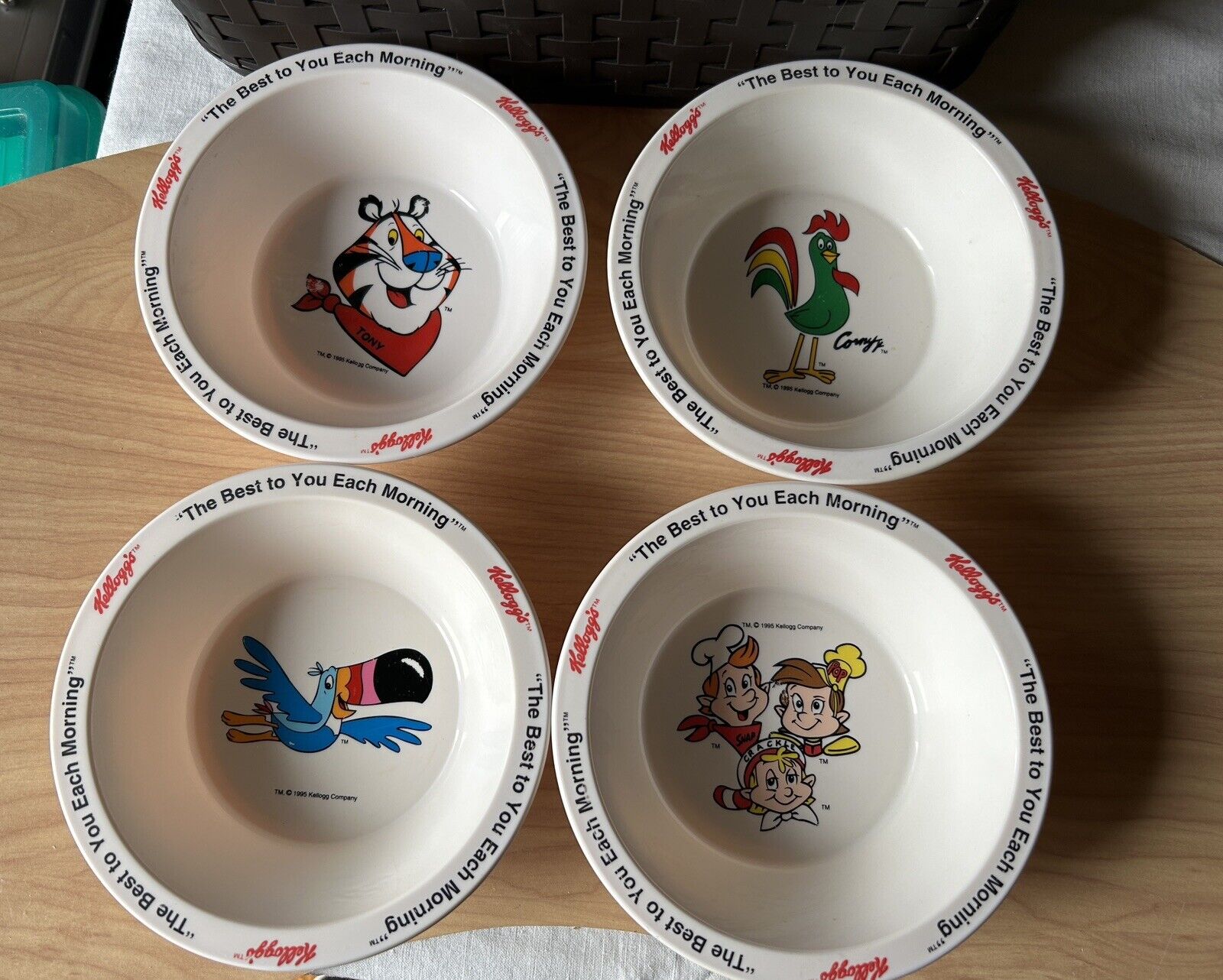 Vintage Kellogg’s Cereal Bowls, Complete 1995 Collector Set Of 4 Plastic Kids
