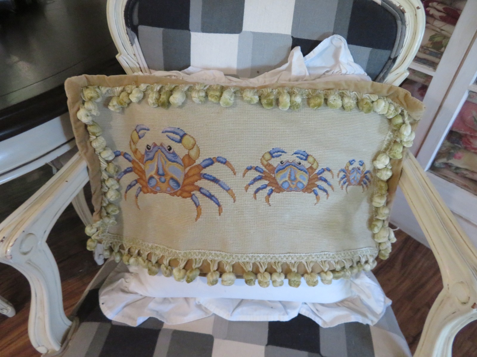 Vintage Aubusson style BLUE CRAB Sample Needlepoint Pillow Petit Point NWOT Vintage Aubusson style BLUE CRAB Sample Needlepoint Pillow Petit Point NWOT