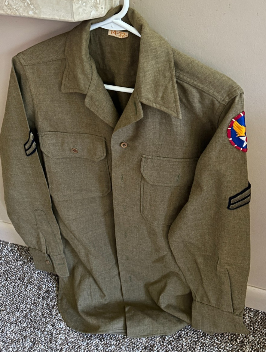 Vintage Military Green Wool Shirt WWII USAAF w/ Patches Vintage Military Green Wool Shirt WWII USAAF w/ Patches