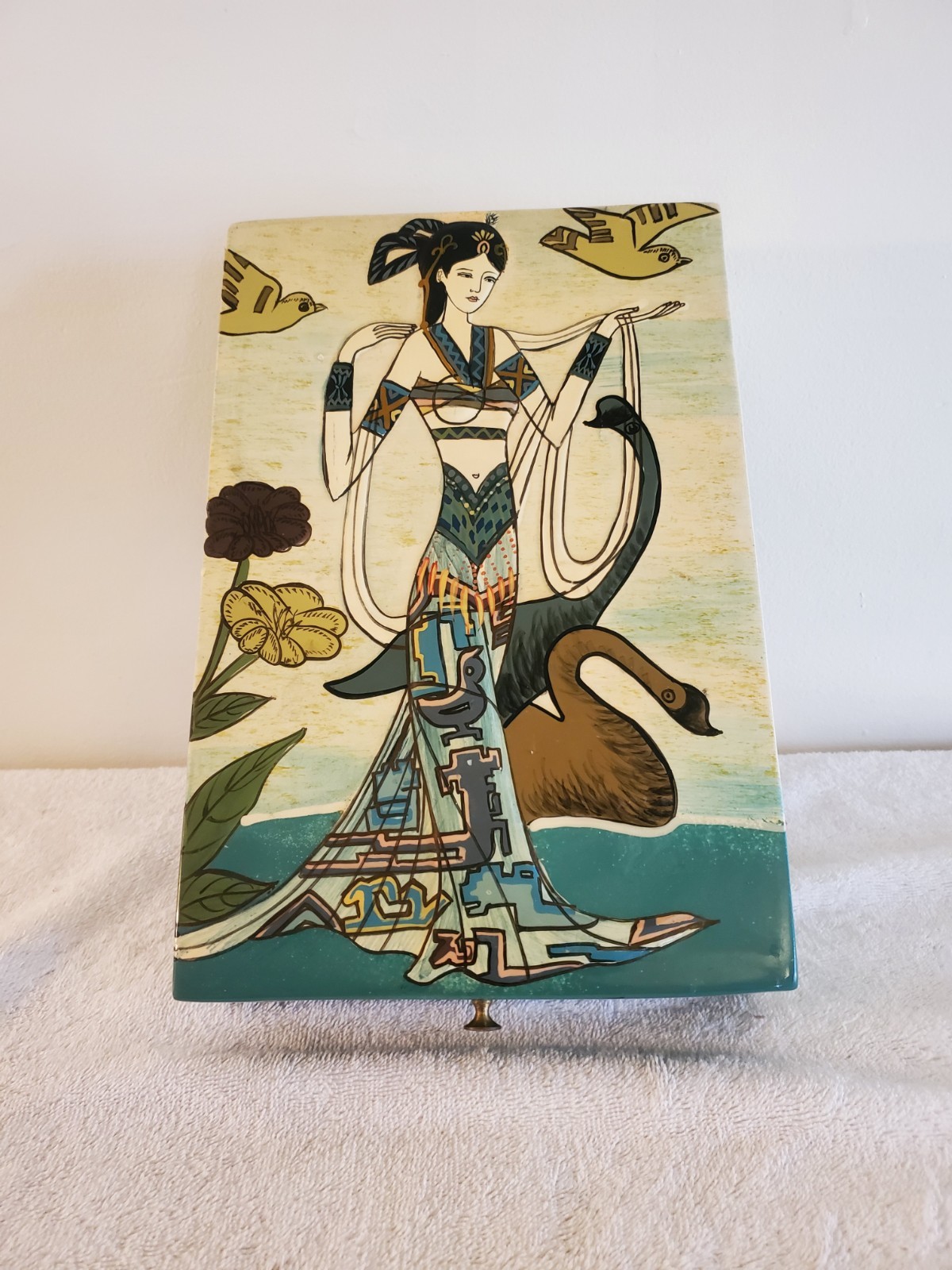 La Belle Lacquered Jewelry Box Art Deco Woman Decorative Keepsake Box
