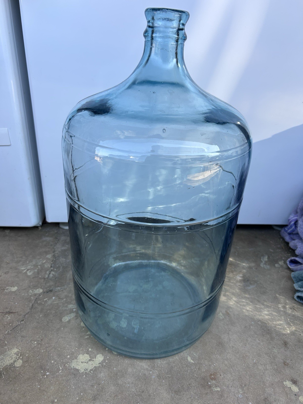 Vintage c.1950s-1970s 5 Gallon Blue Glass Water Cooler Bottle ACES / ASEC 72 GPD Vintage c.1950s-1970s 5 Gallon Blue Glass Water Cooler Bottle ACES / ASEC 72 GPD