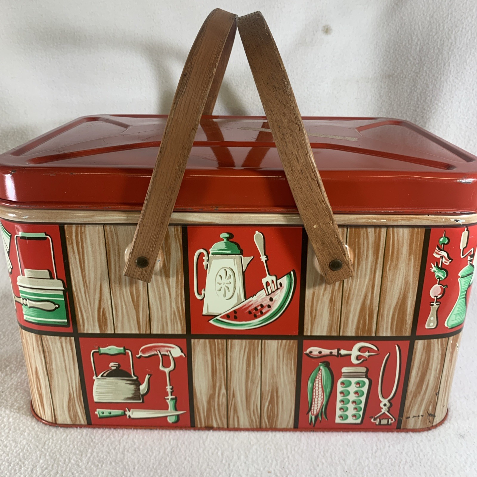 Vintage 1950's Decoware Red Metal Picnic Basket Lunch Box Can Vintage 1950's Decoware Red Metal Picnic Basket Lunch Box Can
