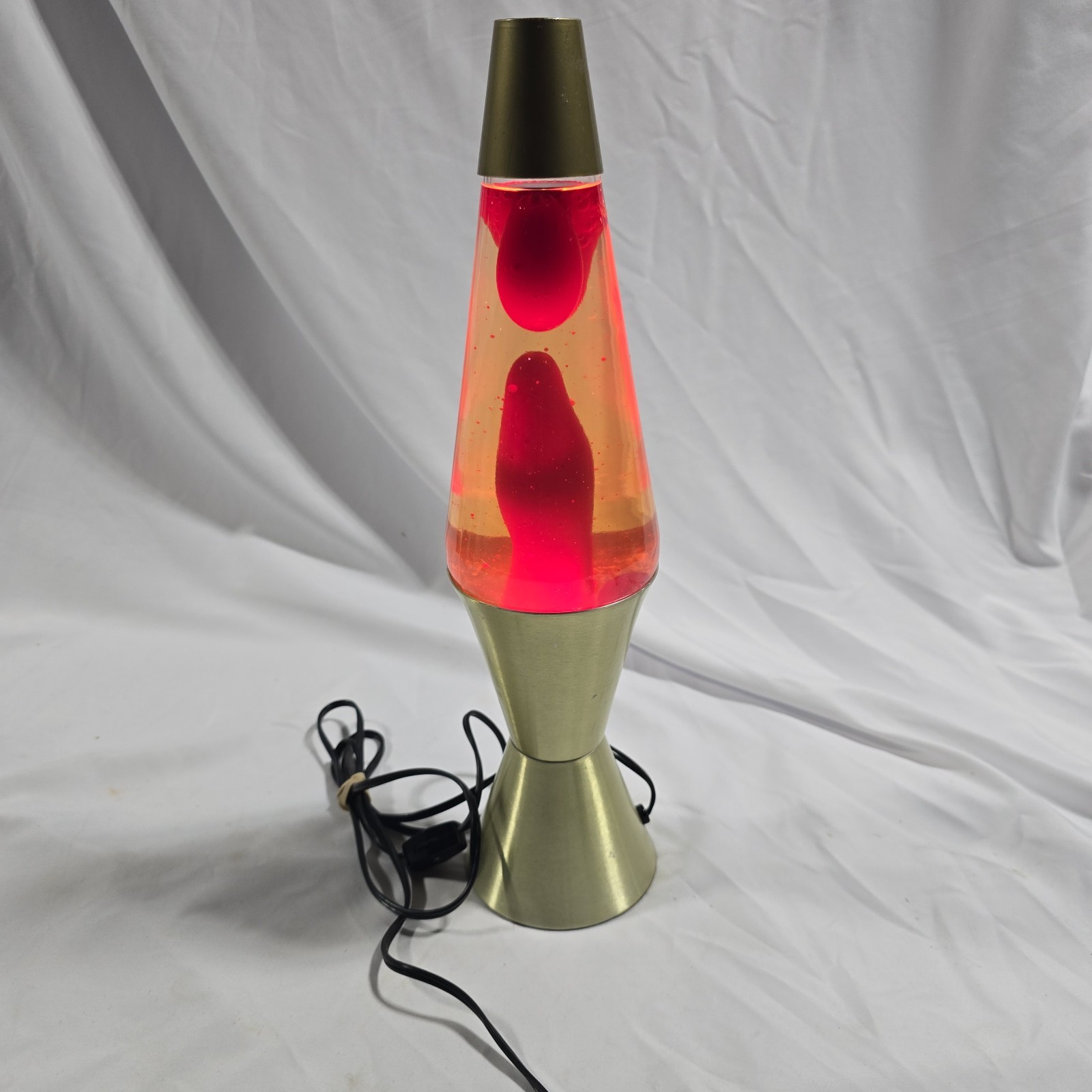 VINTAGE RETRO LAVA LAMP 16 VINTAGE RETRO LAVA LAMP 16