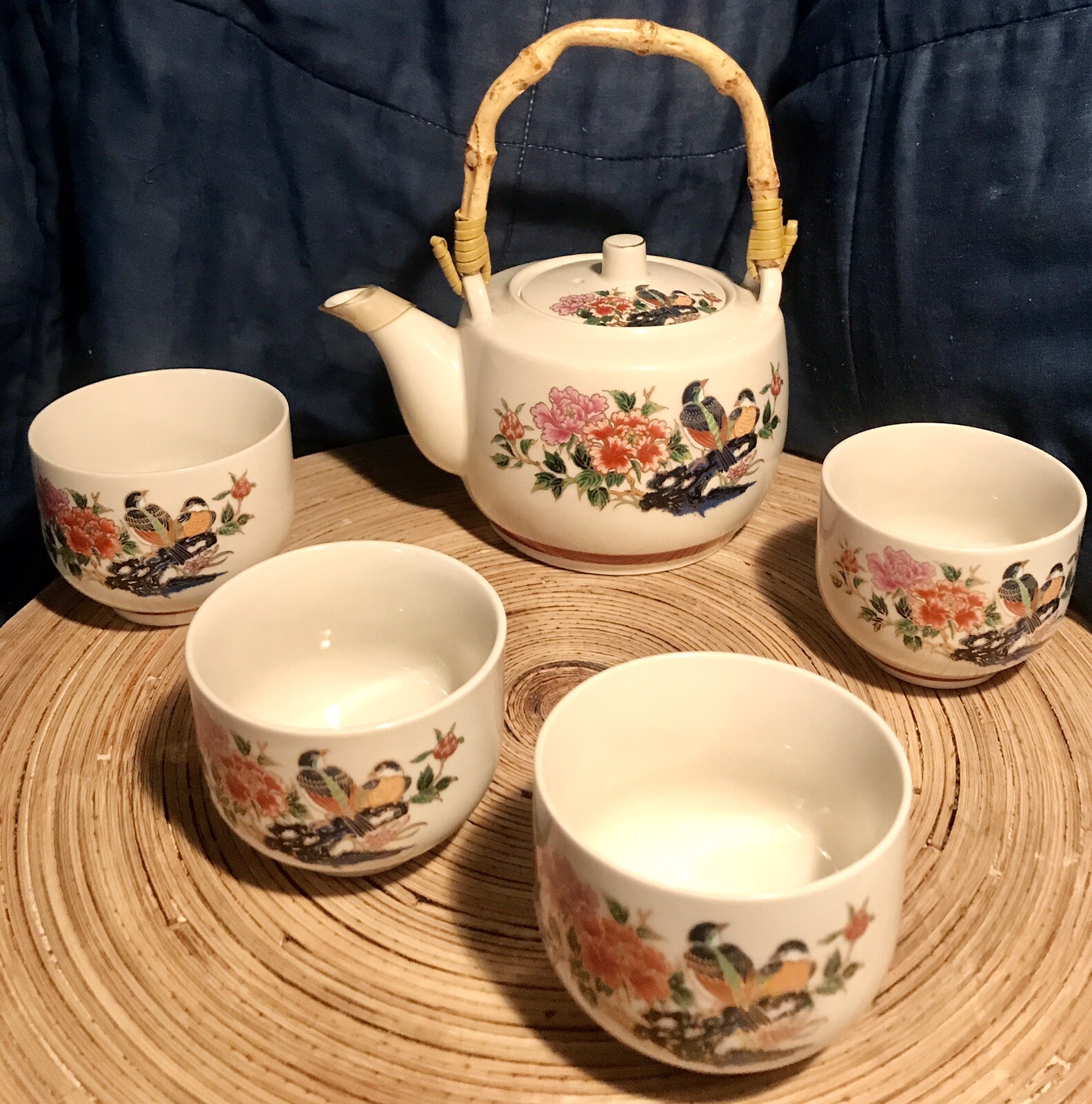 BEAUTIFUL SET OF ASAHI JAPAN SATO GORDON TEA POT & SET 4 CUPS ROBINS & FLOWERS