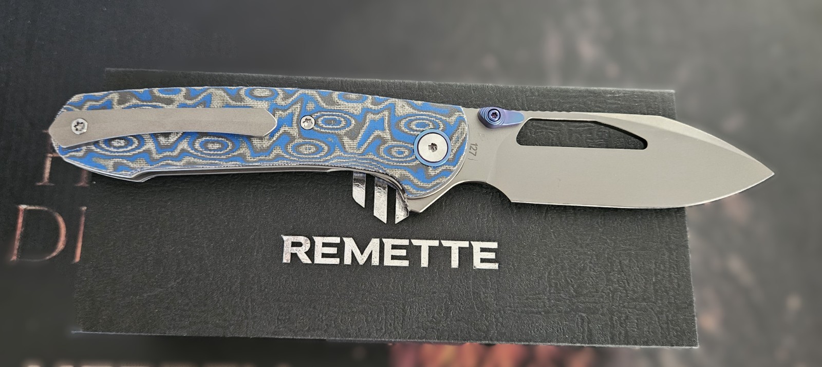 Remette Bam Bam V2 Blade City Exclusive Blue Micarta Remette Bam Bam V2 Blade City Exclusive Blue Micarta