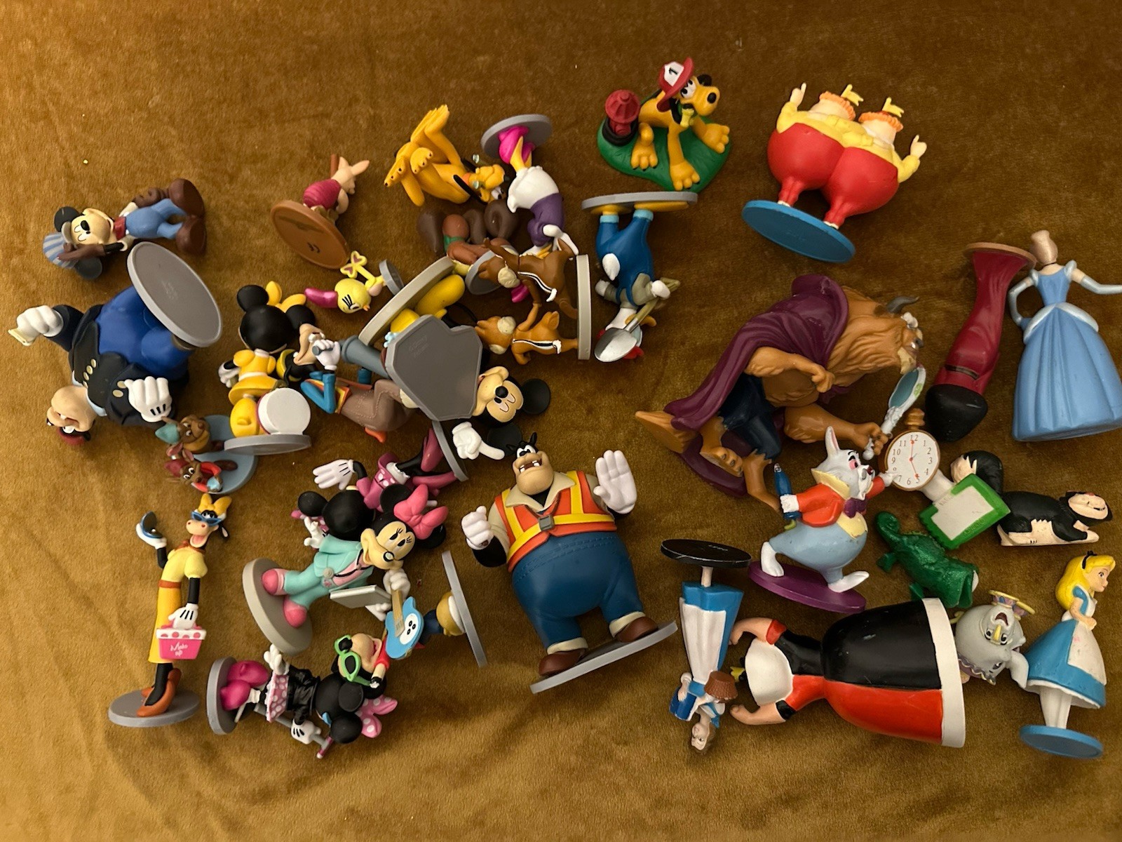 vintage lot of Disney/ PVC/plastic Figures Grab Bag vintage lot of Disney/ PVC/plastic Figures Grab Bag