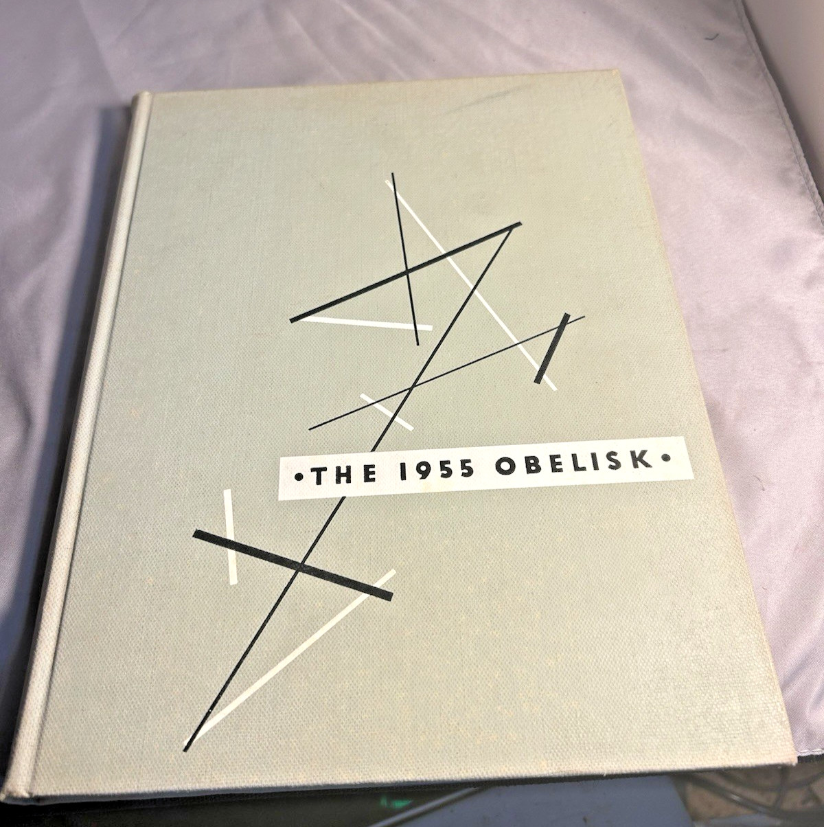 1955 SOUTHERN ILLINOIS UNIVERSITY, CARBONDALE, ILLINOIS YEARBOOK - OBELISK SIU